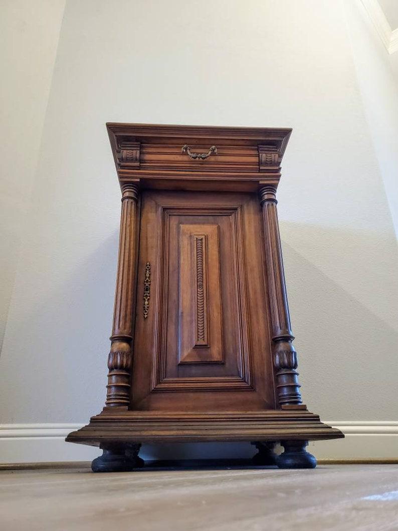19th Century French Walnut Henri II Renaissance Style Confiturier In Good Condition In Forney, TX