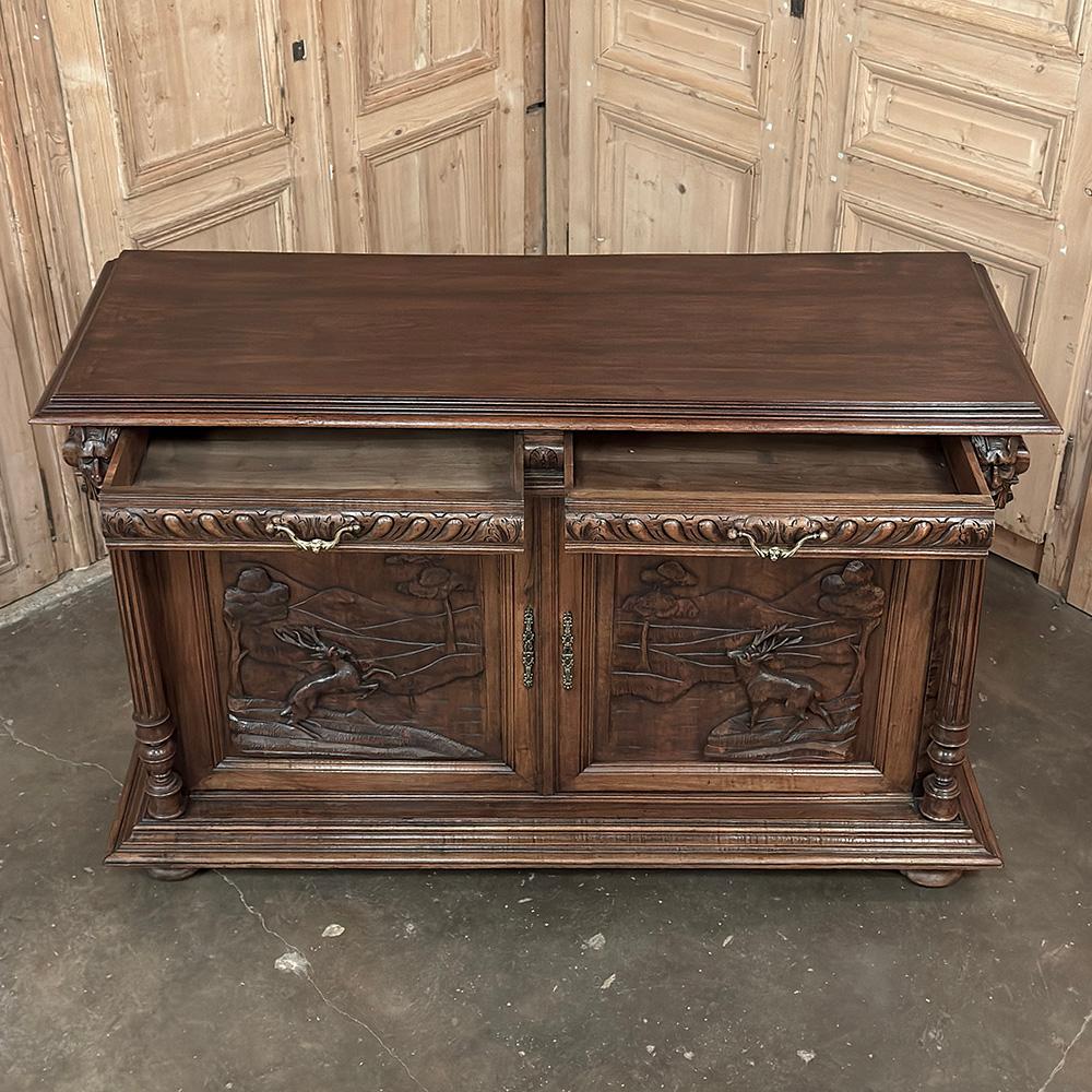 Buffet di caccia in noce francese del XIX secolo ~ Credenza in vendita 5