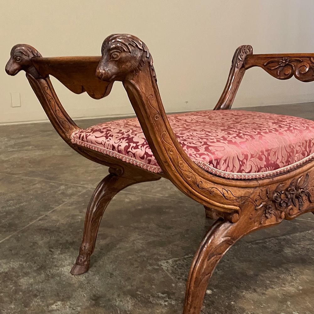 19th Century French Walnut Louis XIV Armbench For Sale 8