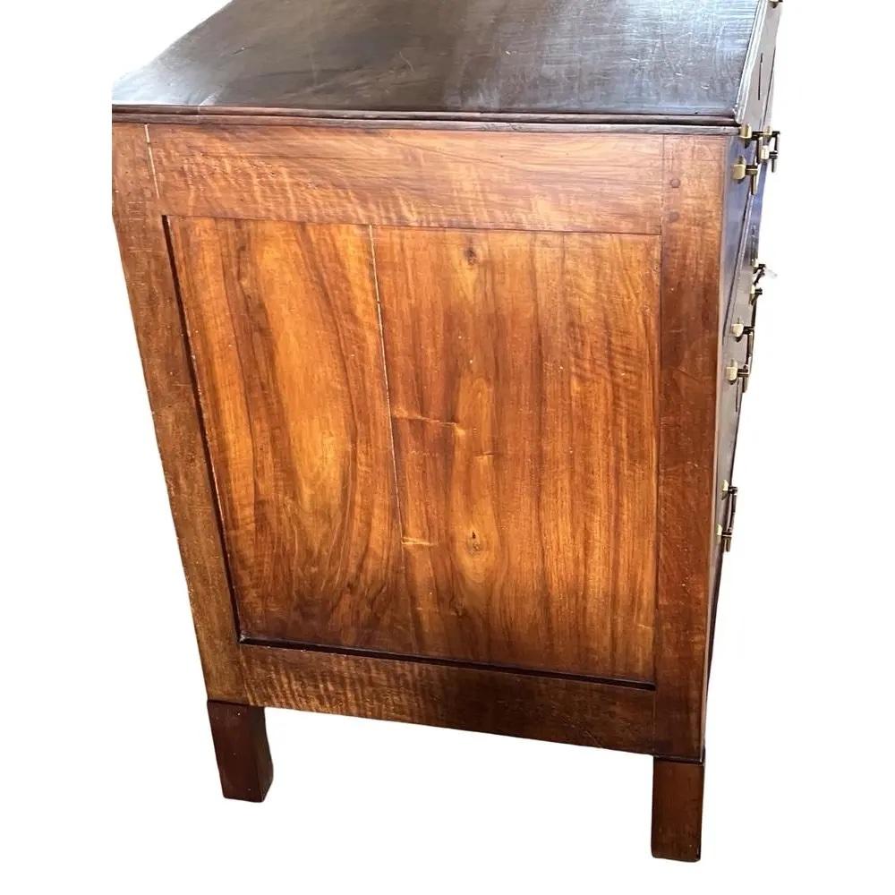 Noce francese del XIX secolo  Commode / Cassettiera / Cassettone Luigi XVI in vendita 4