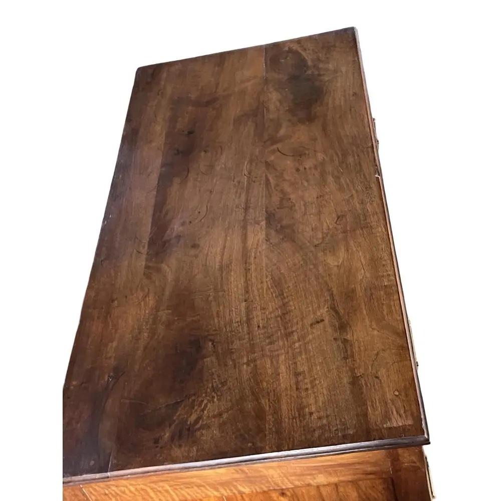 Noce francese del XIX secolo  Commode / Cassettiera / Cassettone Luigi XVI in vendita 1