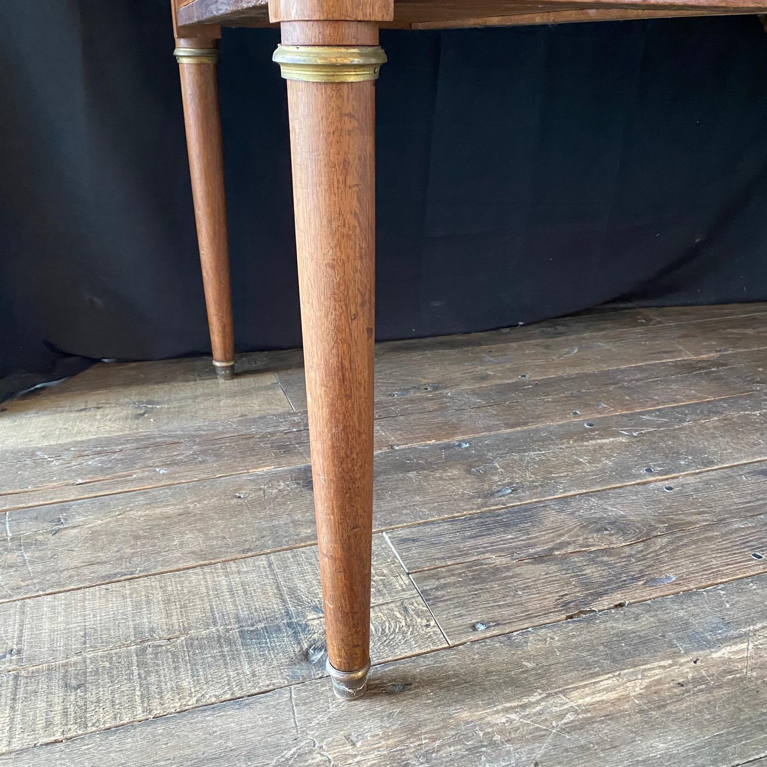 19th Century French Walnut Louis XVI Desk In Good Condition For Sale In Hopewell, NJ