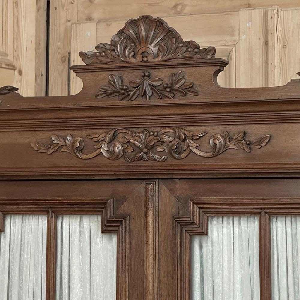 Ottone Libreria neoclassica in noce francese del XIX secolo in vendita