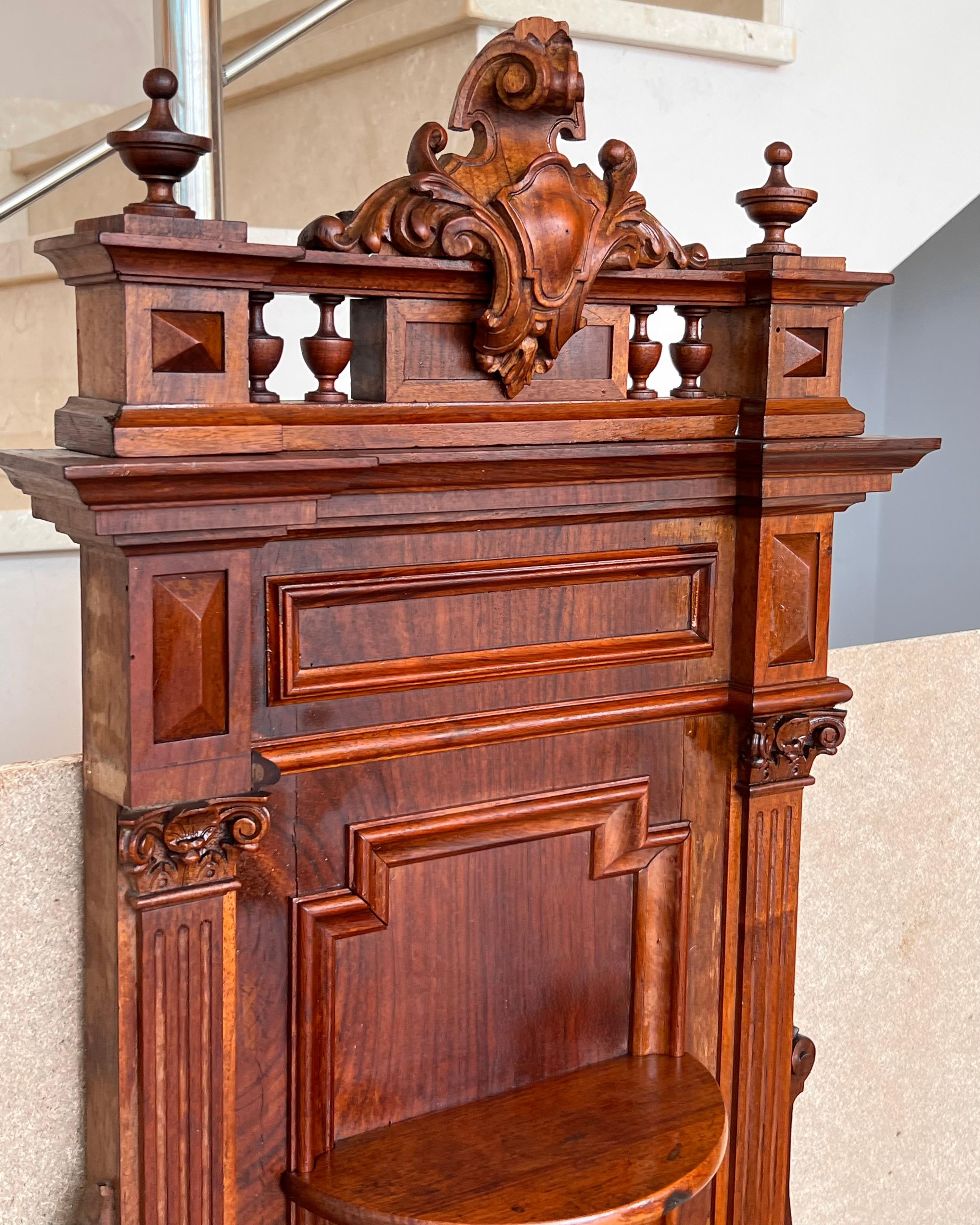 19th Century French Walnut Neoclassical Nightstands with Large Crest For Sale 3