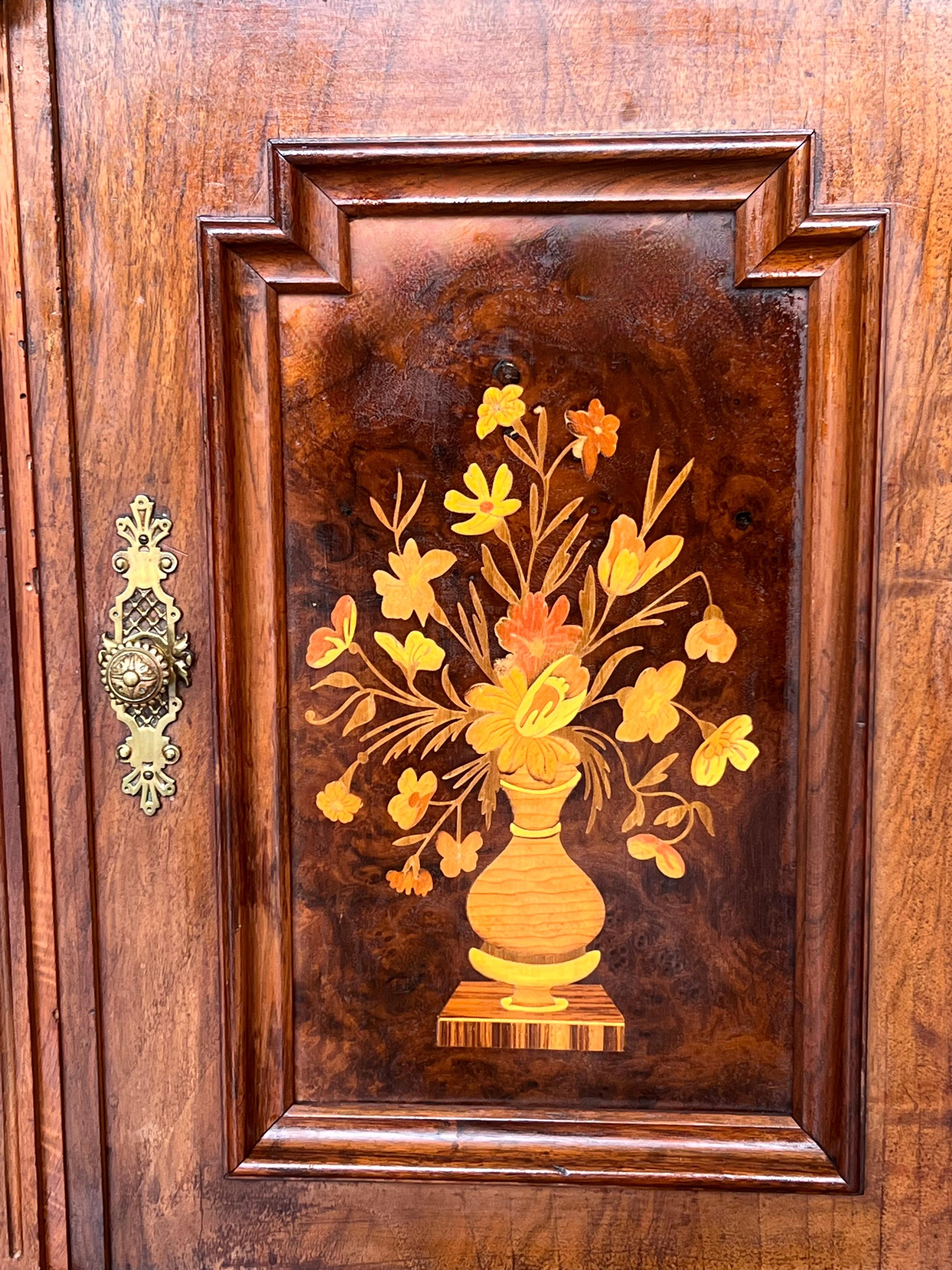 19th Century French Walnut Neoclassical Petit File Cabinet In Good Condition For Sale In Miami, FL