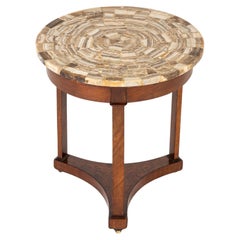 Mesa auxiliar francesa de nogal del siglo XIX
