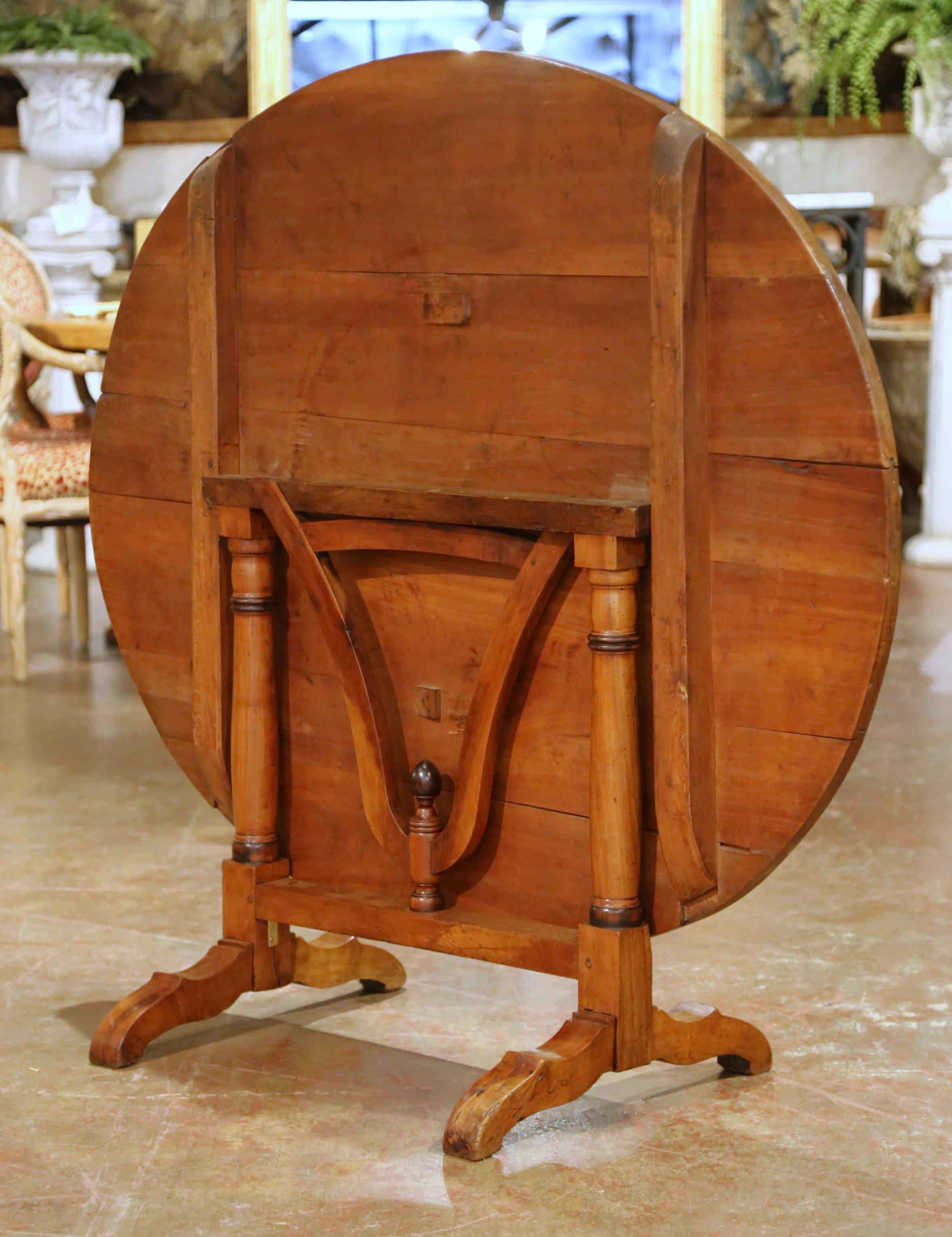 19th Century French Walnut Oval Tilt-Top Wine Tasting Table with Lyre Base For Sale 5