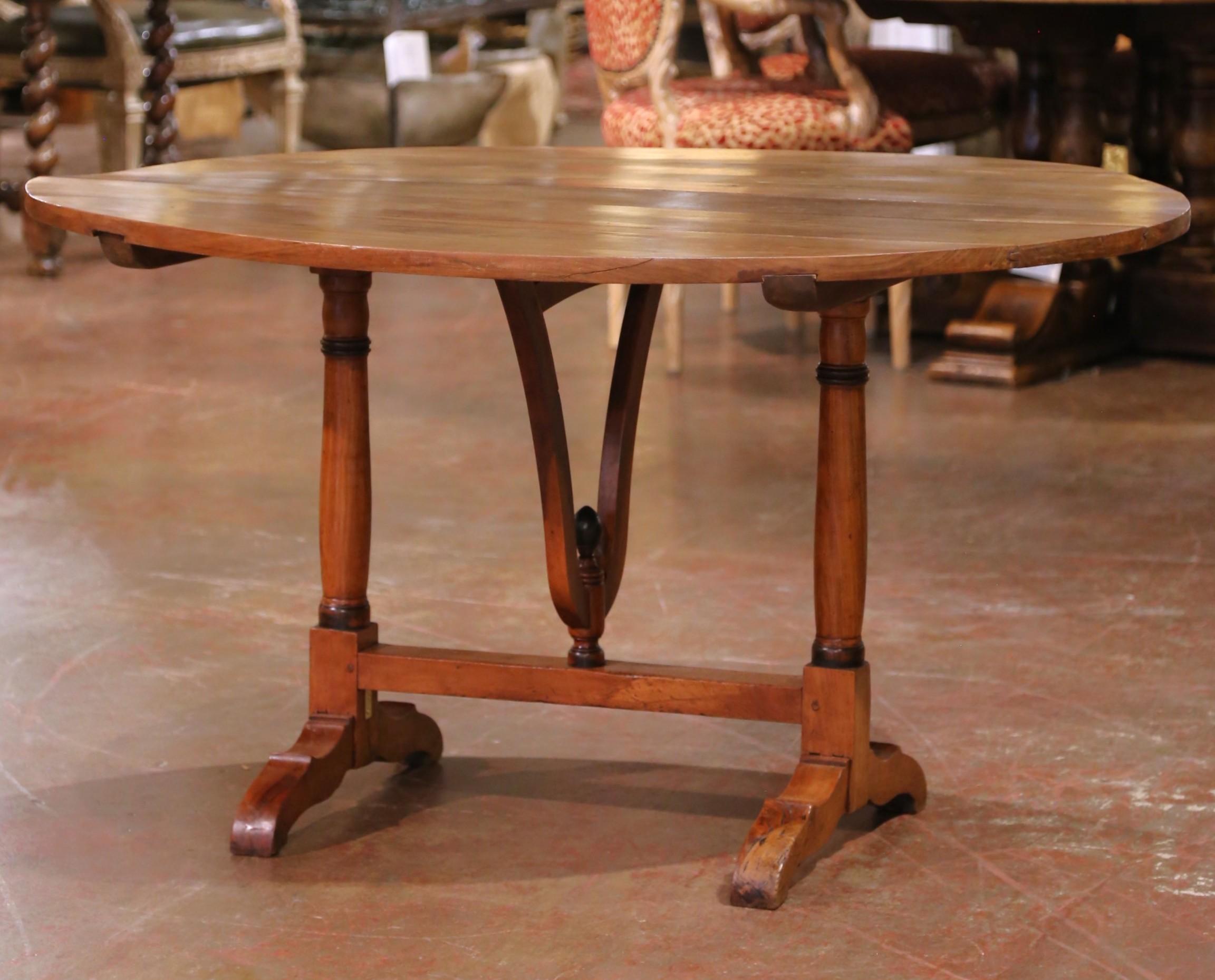 19th Century French Walnut Oval Tilt-Top Wine Tasting Table with Lyre Base For Sale 1