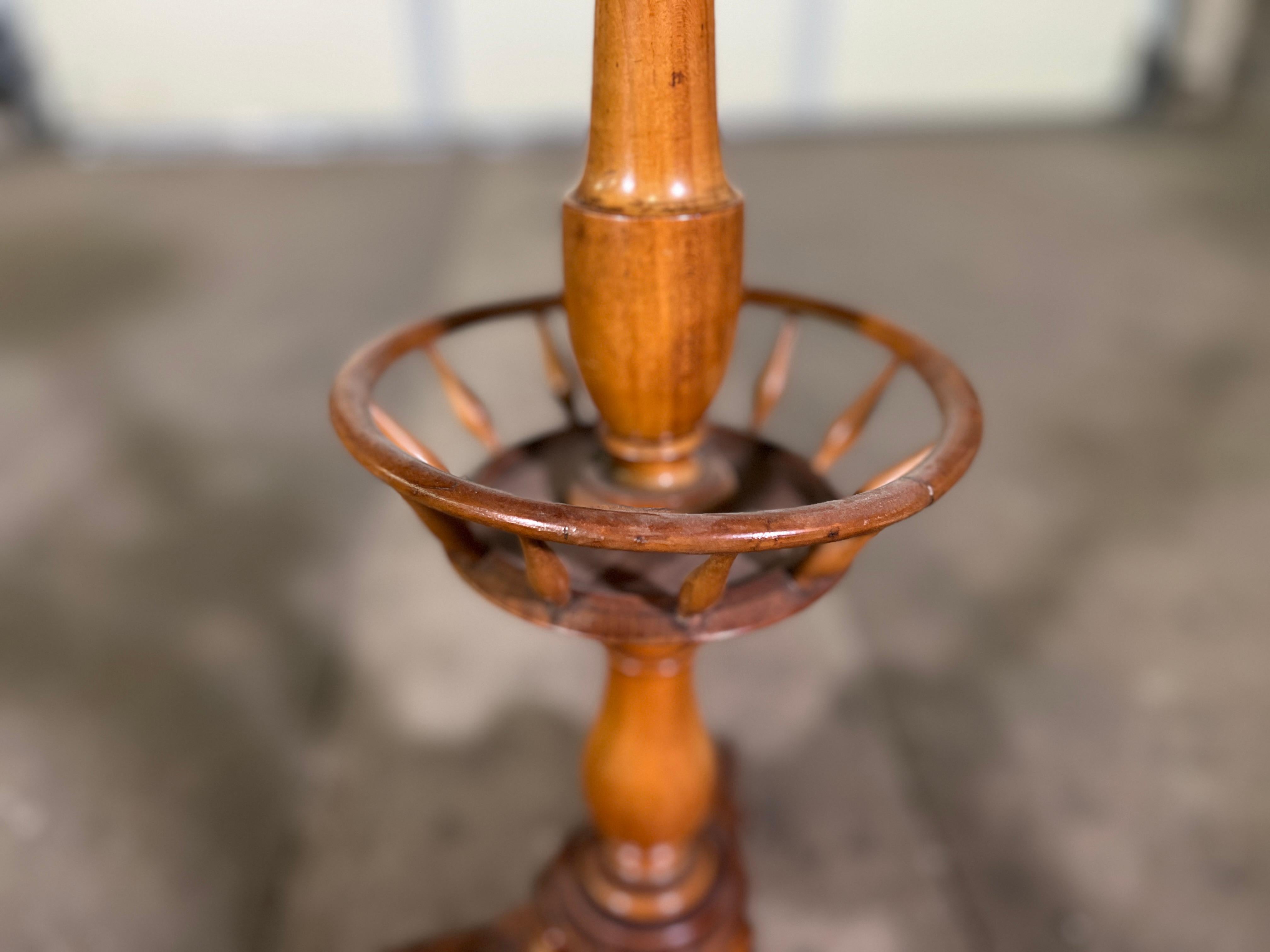 19th Century French Walnut Petite Gueridon In Good Condition In Scottsdale, AZ