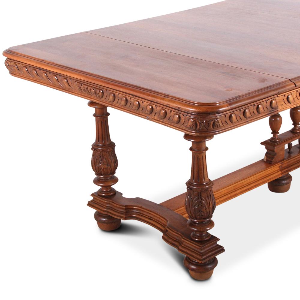 19th Century French Walnut Renaissance Revival Dining Table from Chanel Villa In Good Condition In Vancouver, British Columbia