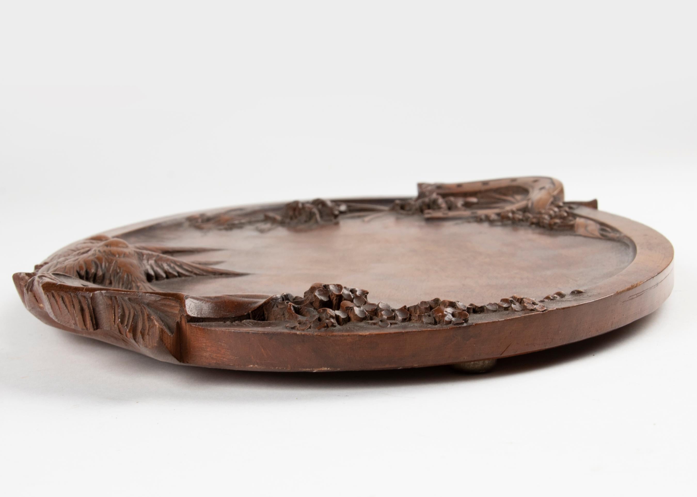 19th Century French Walnut Serving Tray with Great Carving For Sale 9