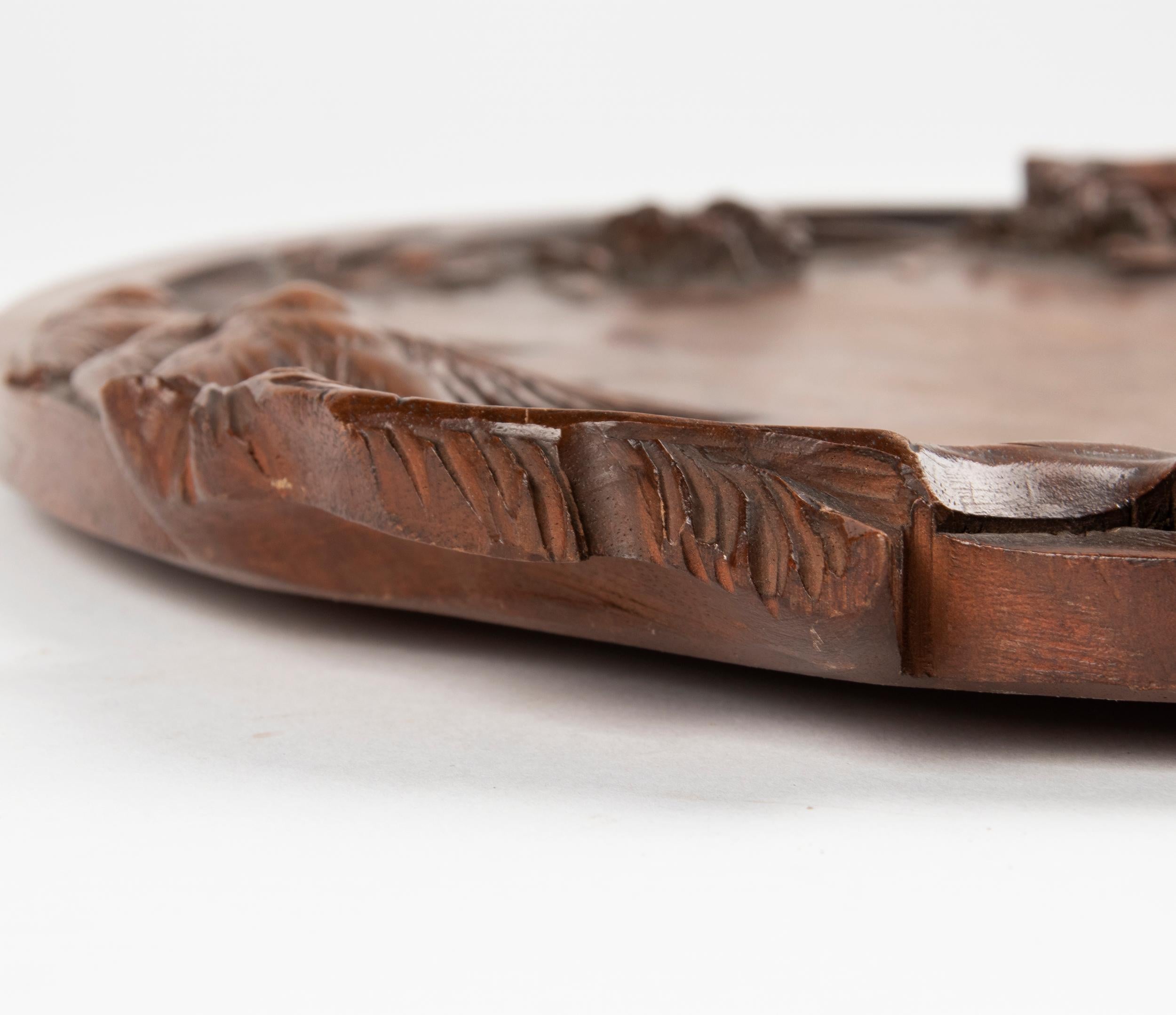 19th Century French Walnut Serving Tray with Great Carving For Sale 10