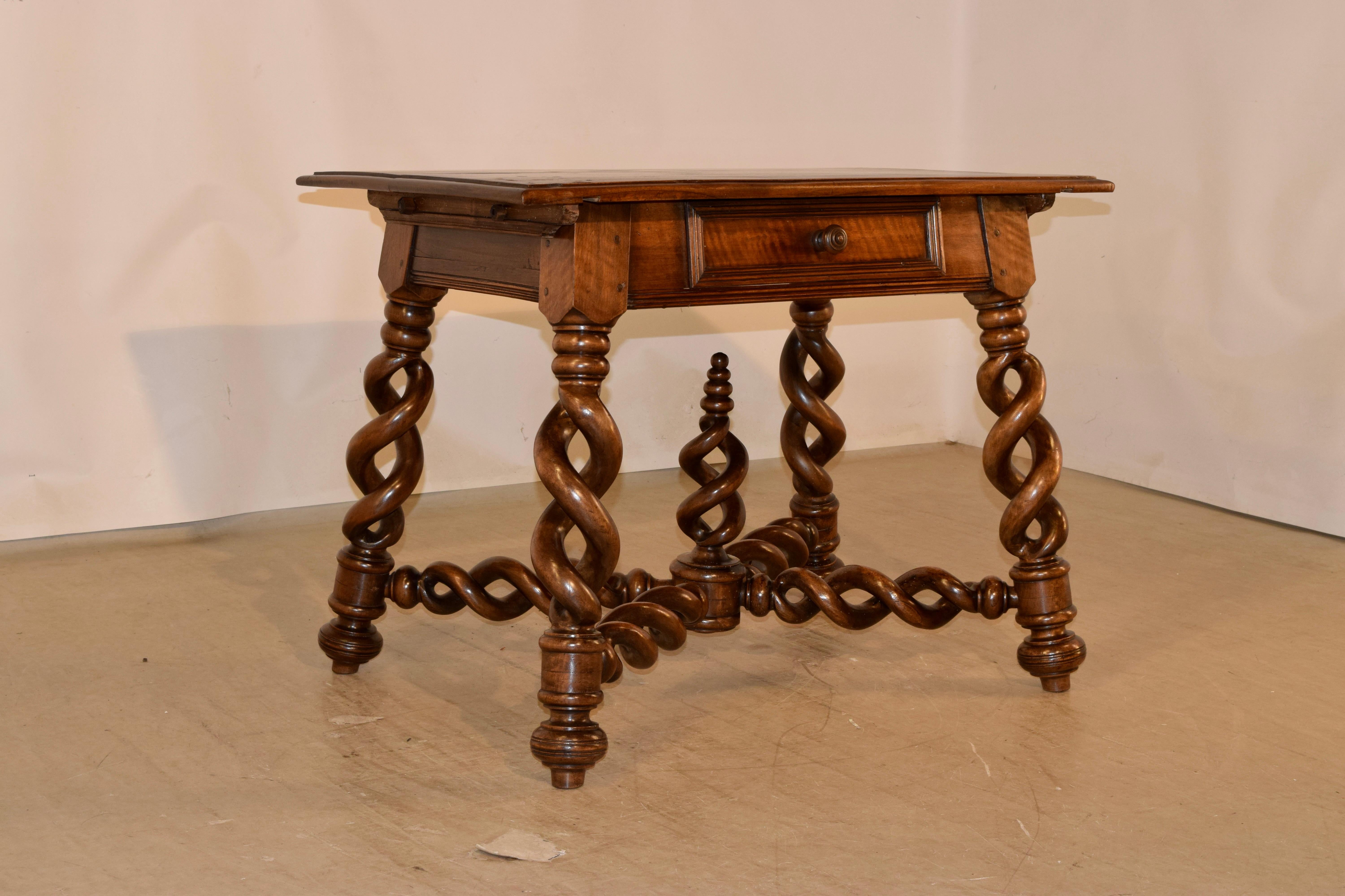 19th Century French Walnut Side Table In Good Condition For Sale In High Point, NC