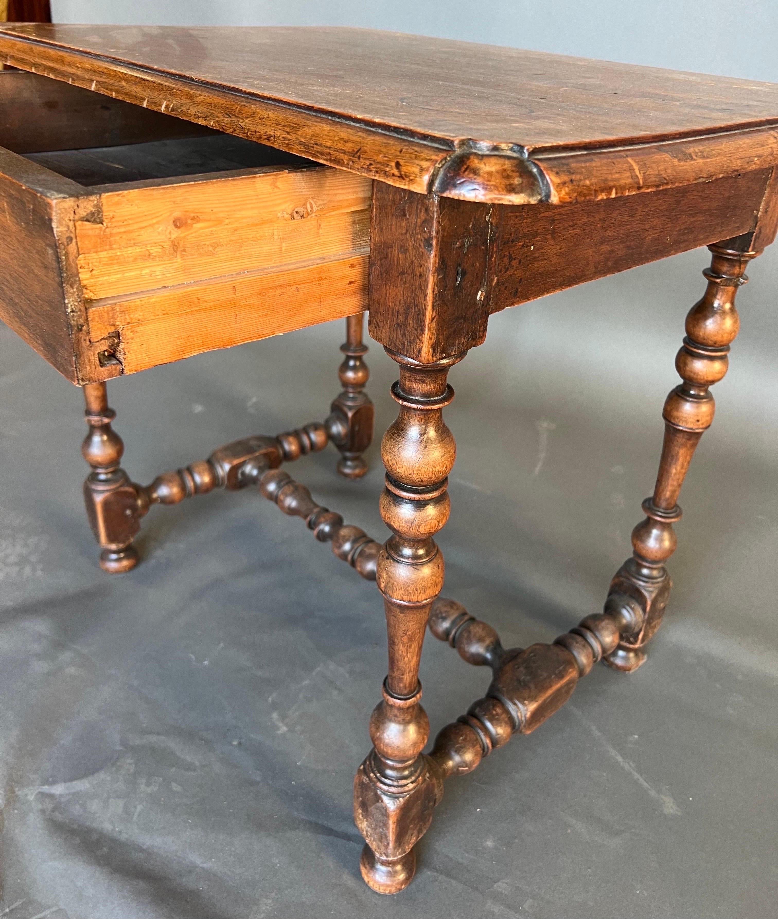 19th Century French Walnut Single Drawer Side Table For Sale 2