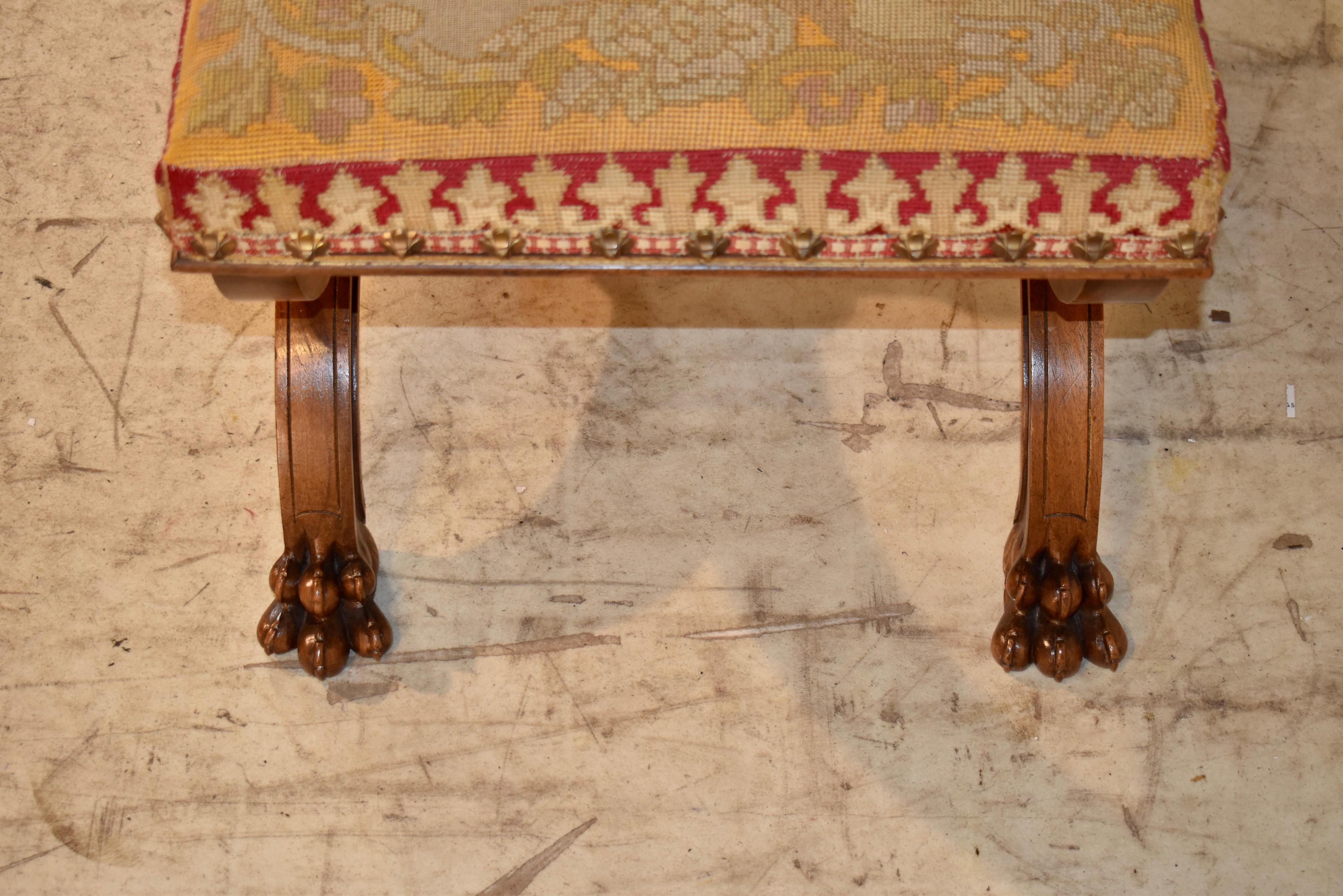 Sgabello francese in noce del XIX secolo in vendita 1