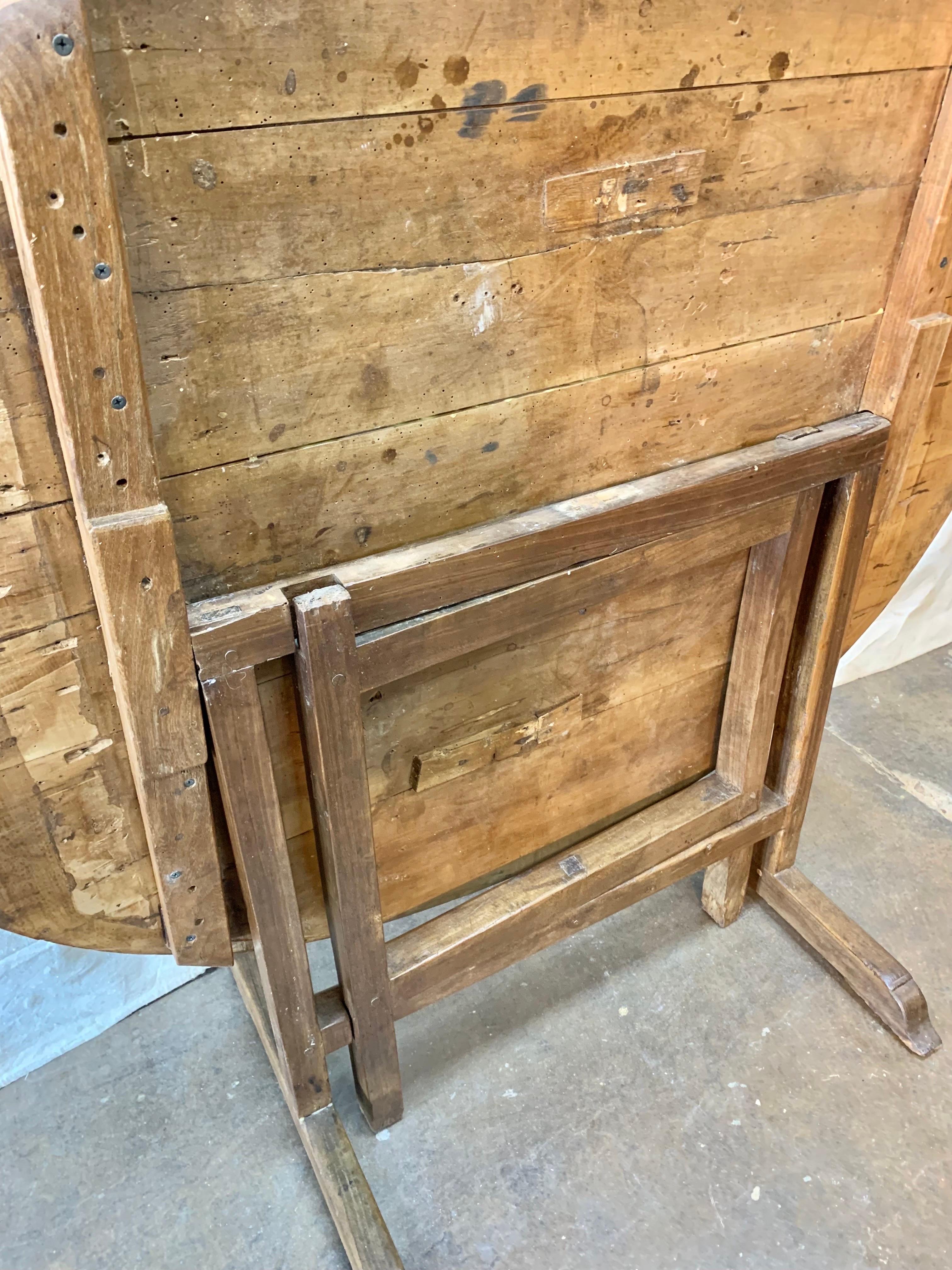 19th century French Walnut Wine Tasting Table For Sale 8