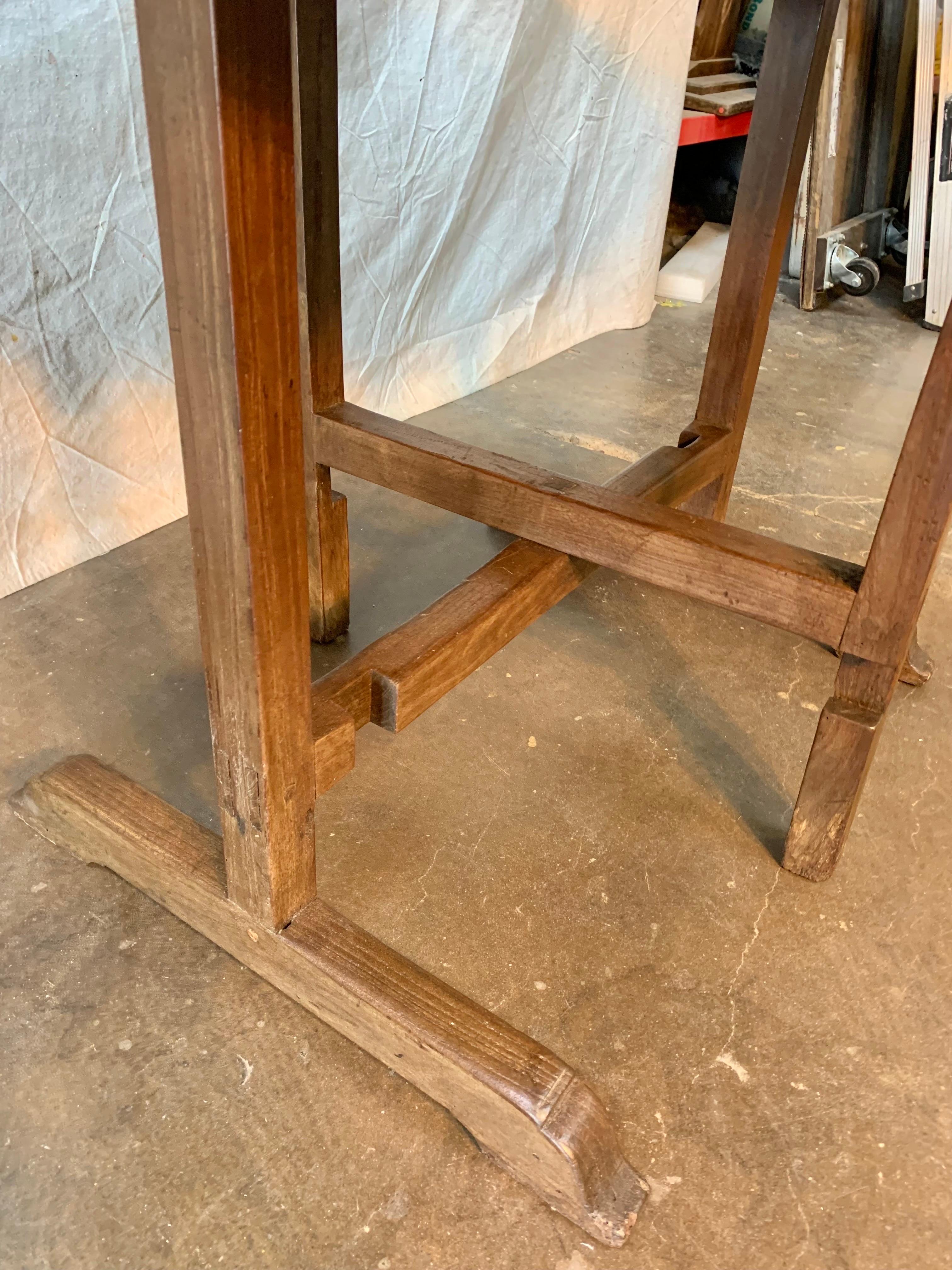 19th century French Walnut Wine Tasting Table For Sale 3