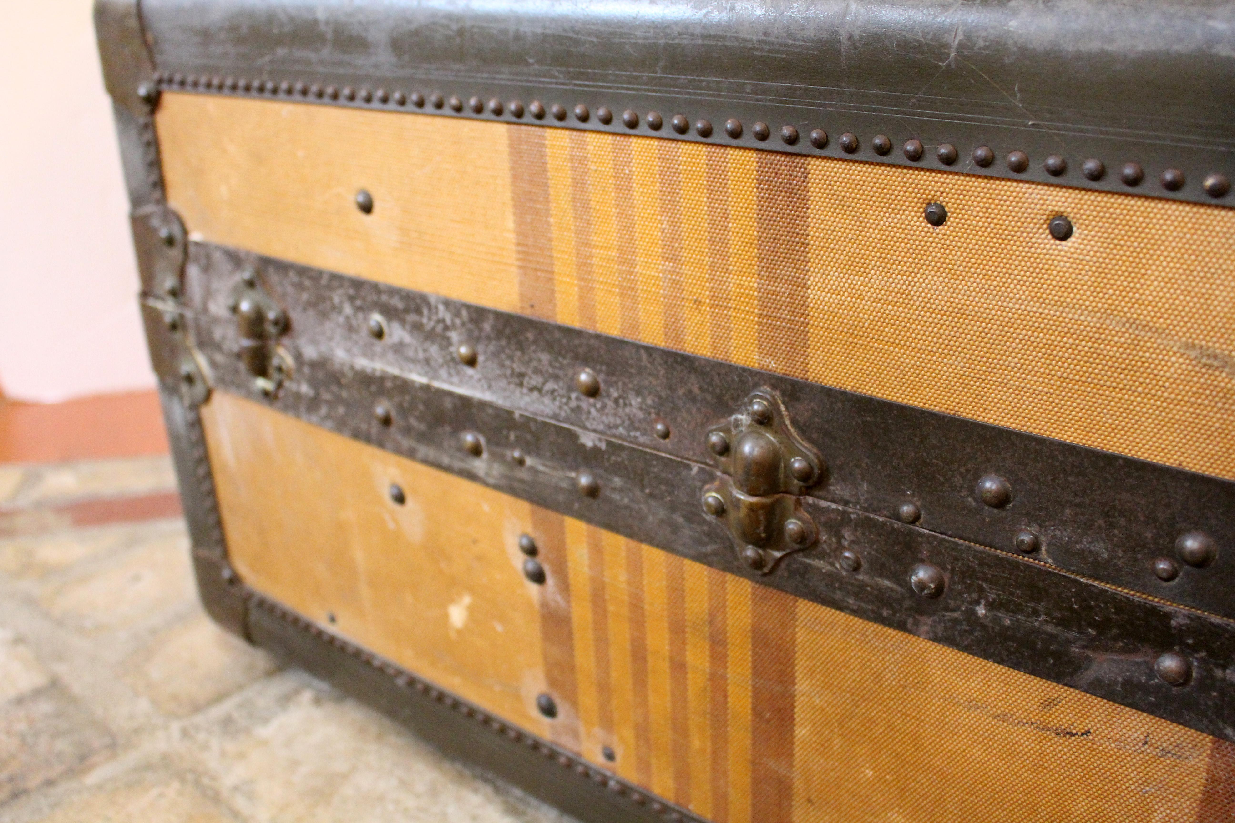19. Jahrhundert Französisch Garderobe Gepäck Koffer im Angebot 2