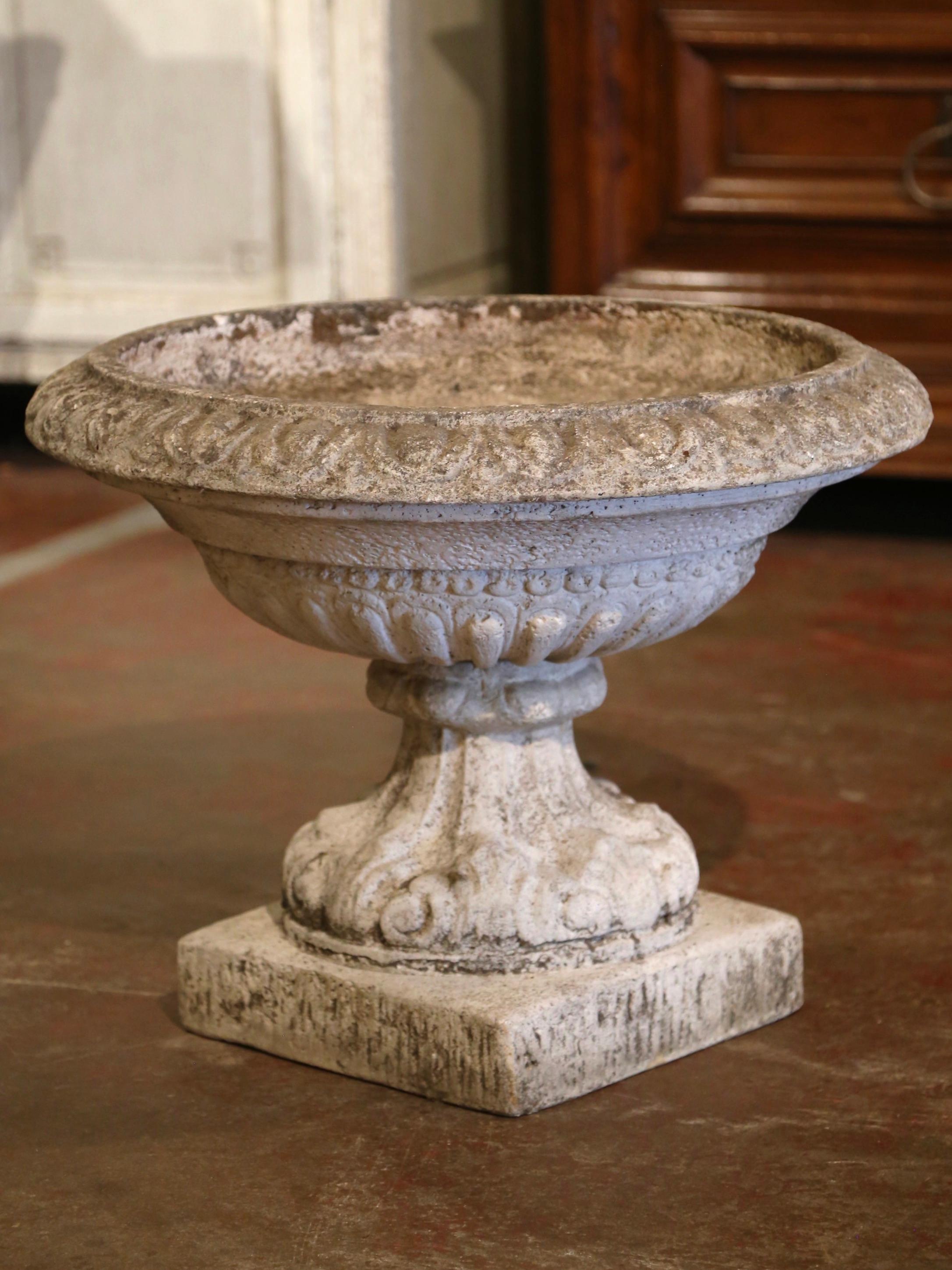 Neoclassical 19th Century French Weathered Stone Outdoor Garden Planter Jardinière