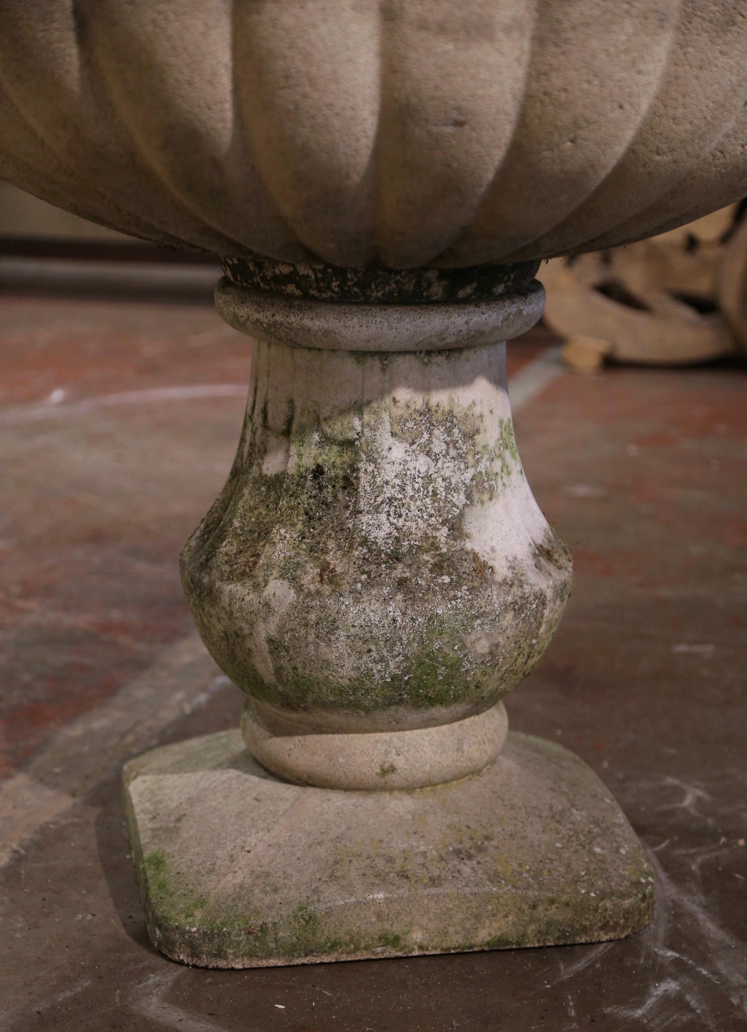 Cast Stone 19th Century French Weathered Stone Outdoor Garden Planter Jardinière