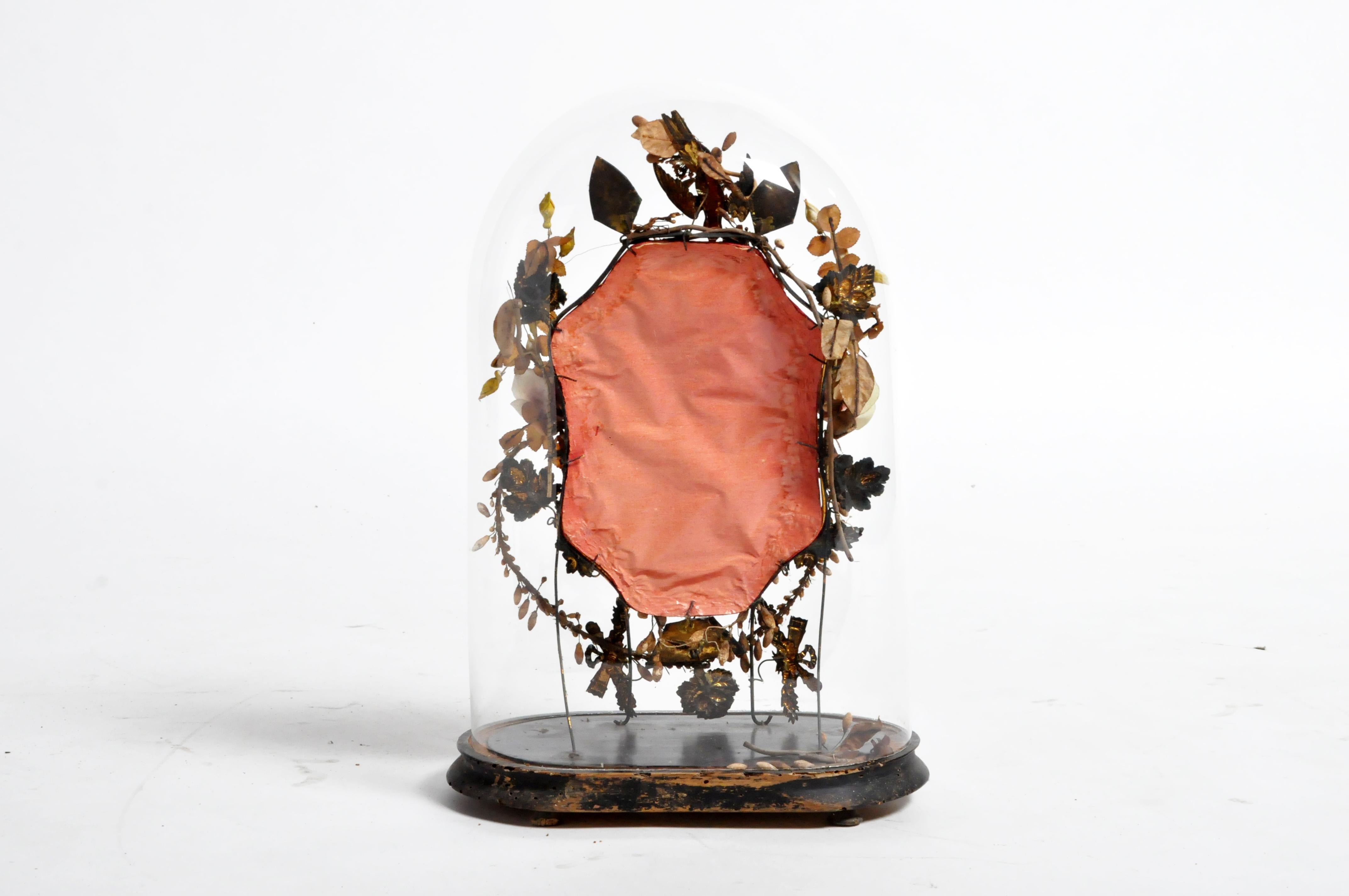 19th Century French Wedding Cloche with Original Wooden Base and Glass Dome In Good Condition In Chicago, IL