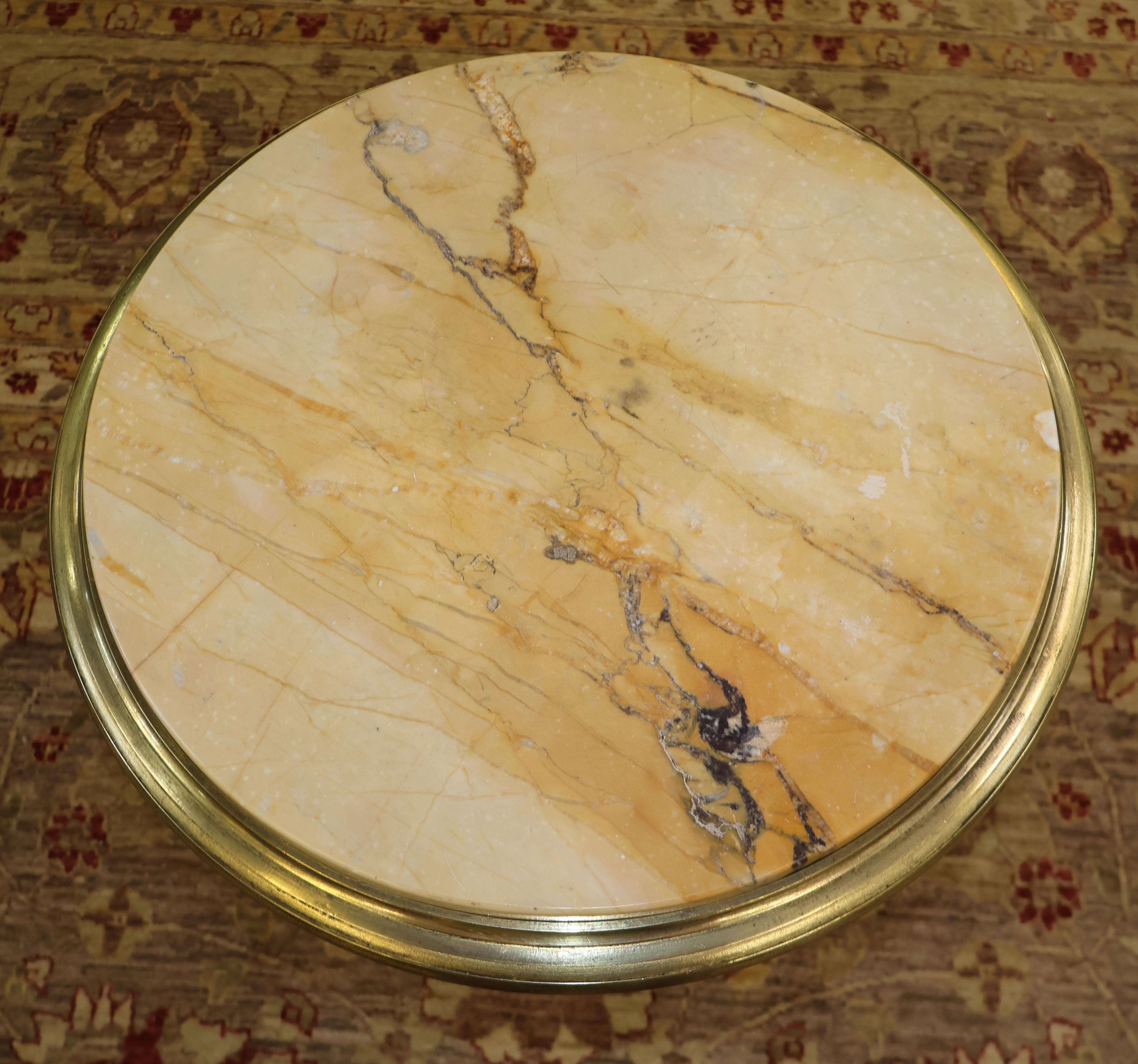 Table de guéridon à plateau de marbre de style Weisweiler du 19e siècle par Henry Dasson en vente 4