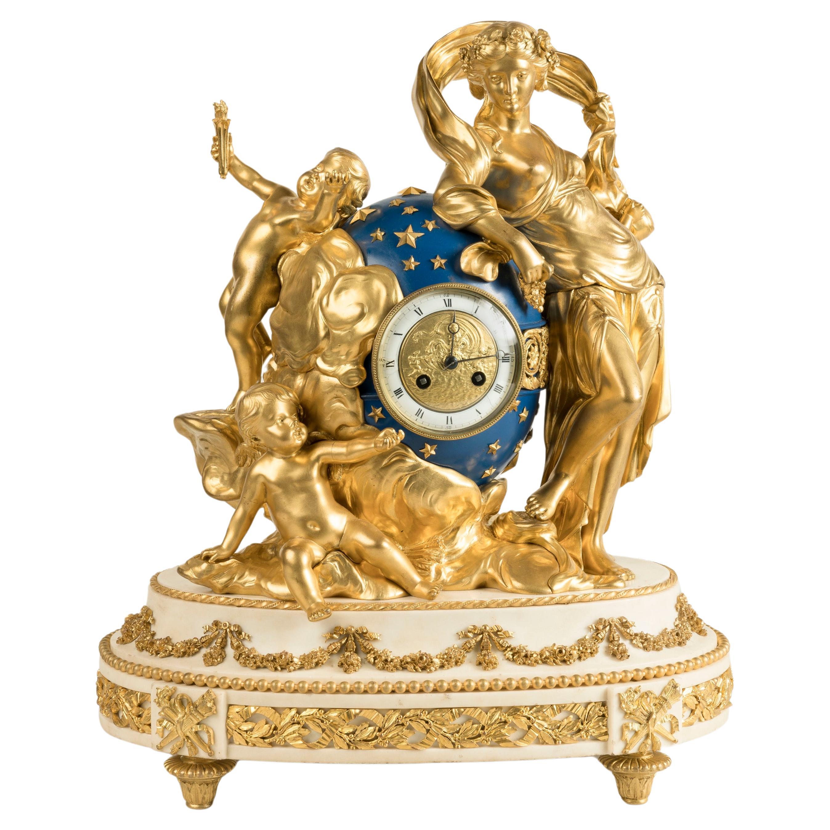 Horloge française du 19e siècle en marbre blanc et bronze doré de style Louis XVI