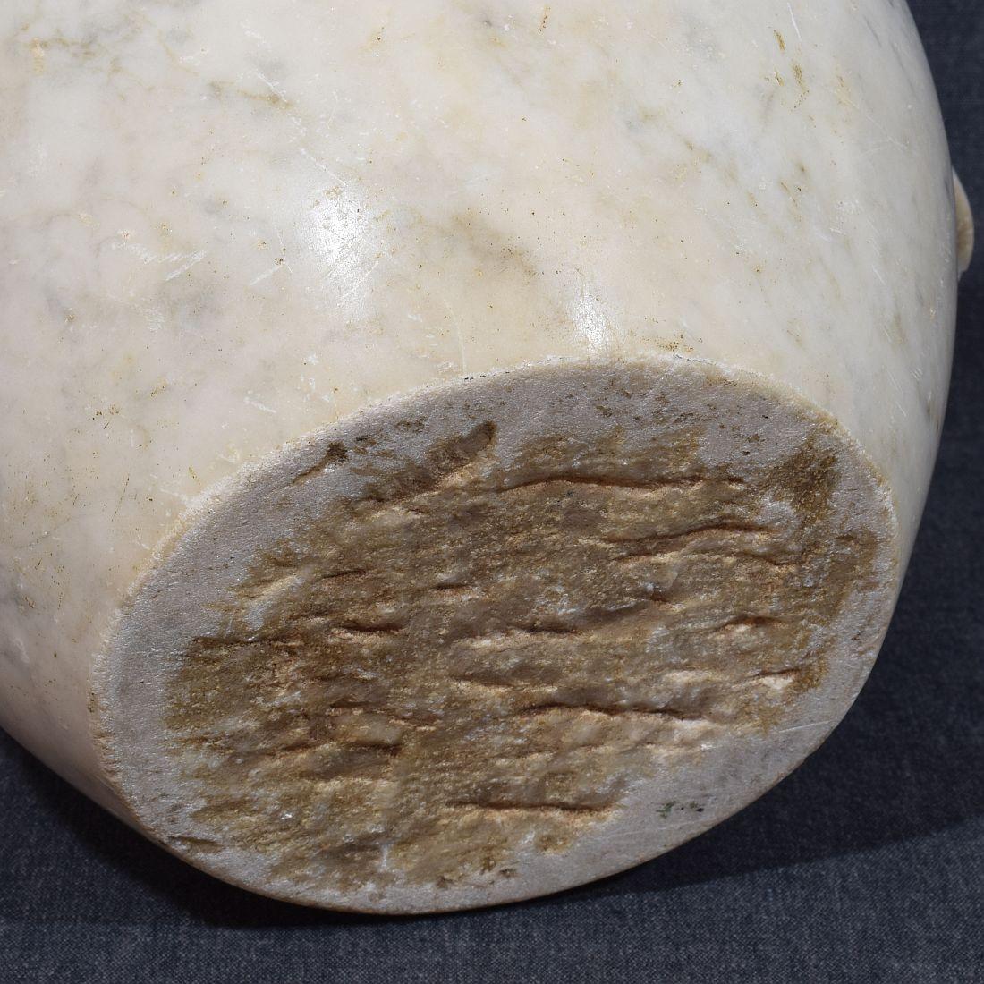 Mortaio francese in marmo bianco del XIX secolo in vendita 7