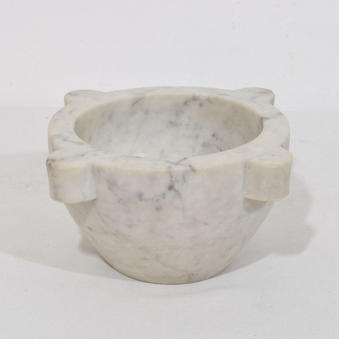 Marmo Mortaio francese in marmo bianco del XIX secolo in vendita