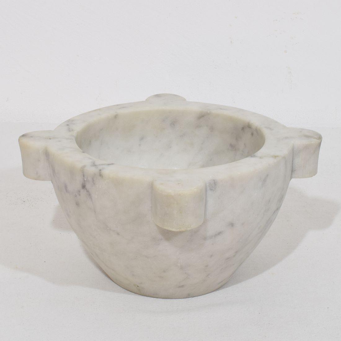 Mortaio francese in marmo bianco del XIX secolo in vendita 1