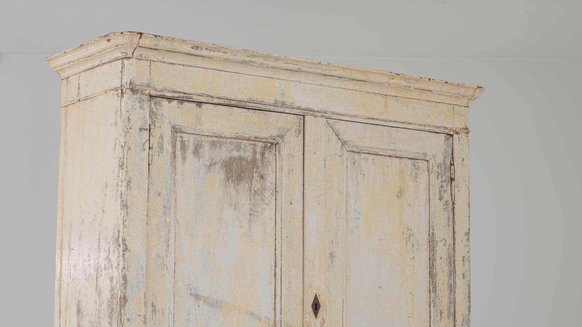 19th Century French White Patinated Cabinet For Sale 4