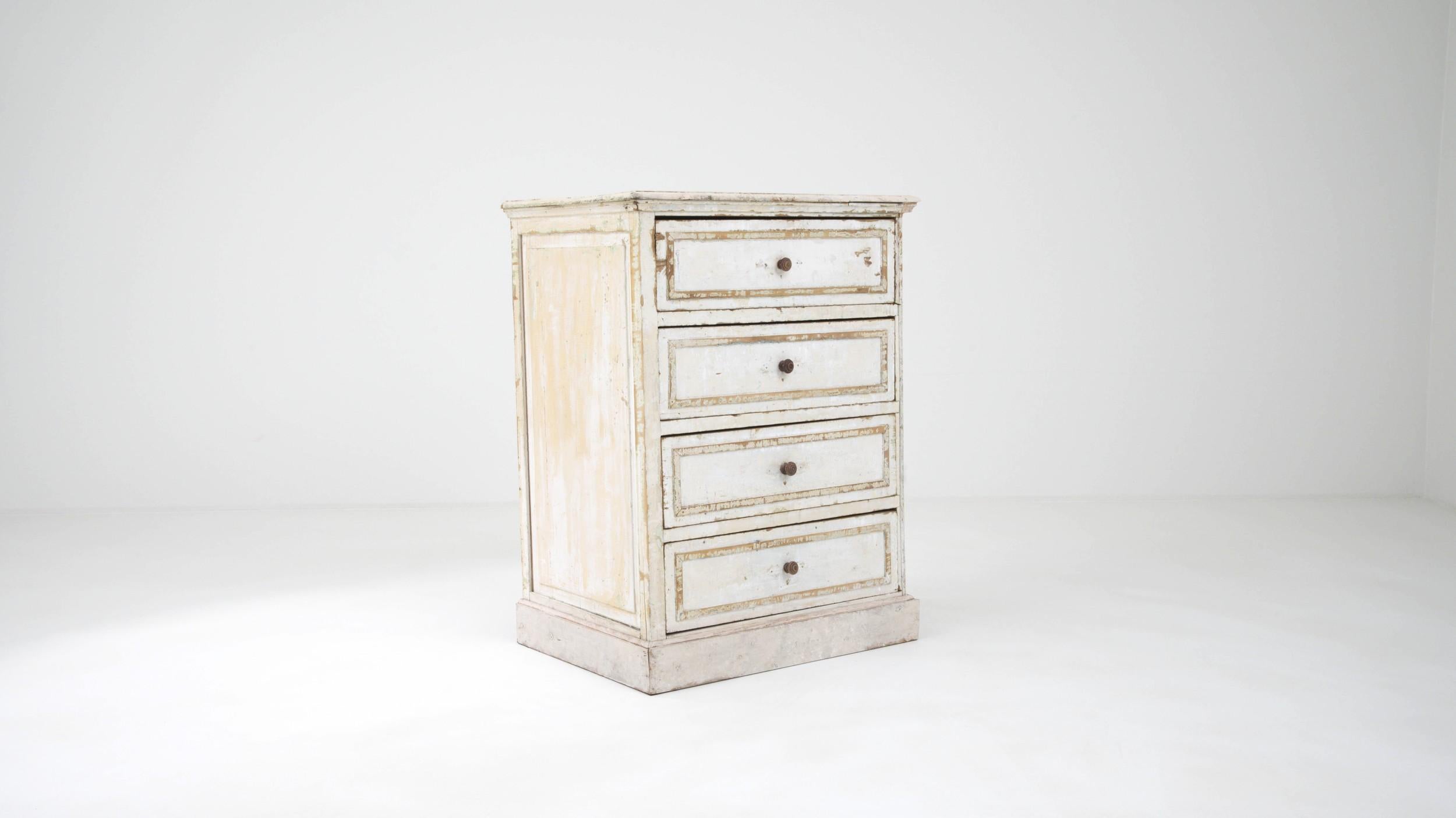 19th Century French White Patinated Chest of Drawers For Sale 6