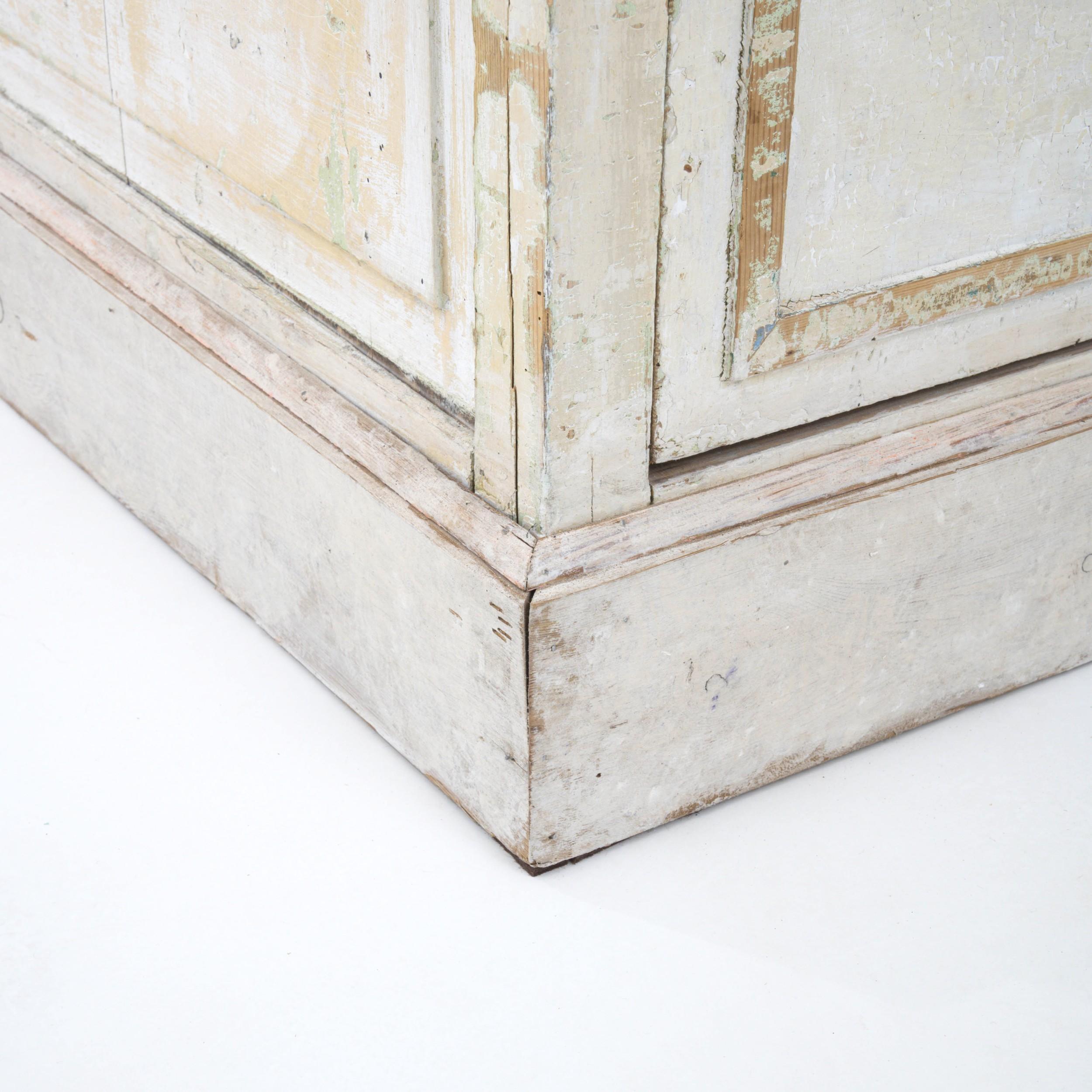 19th Century French White Patinated Chest of Drawers For Sale 9