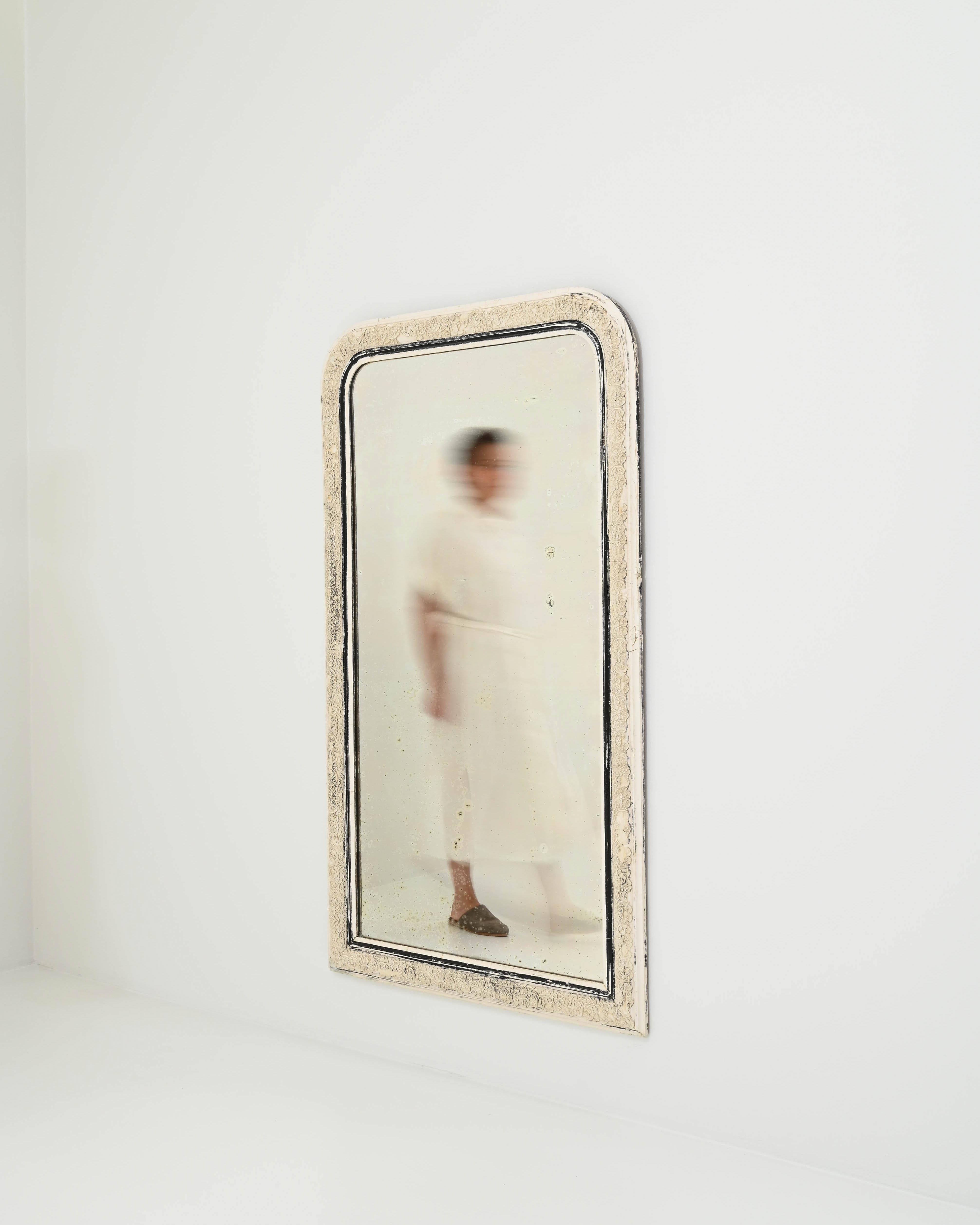 19th Century French White Patinated Wooden Mirror 3