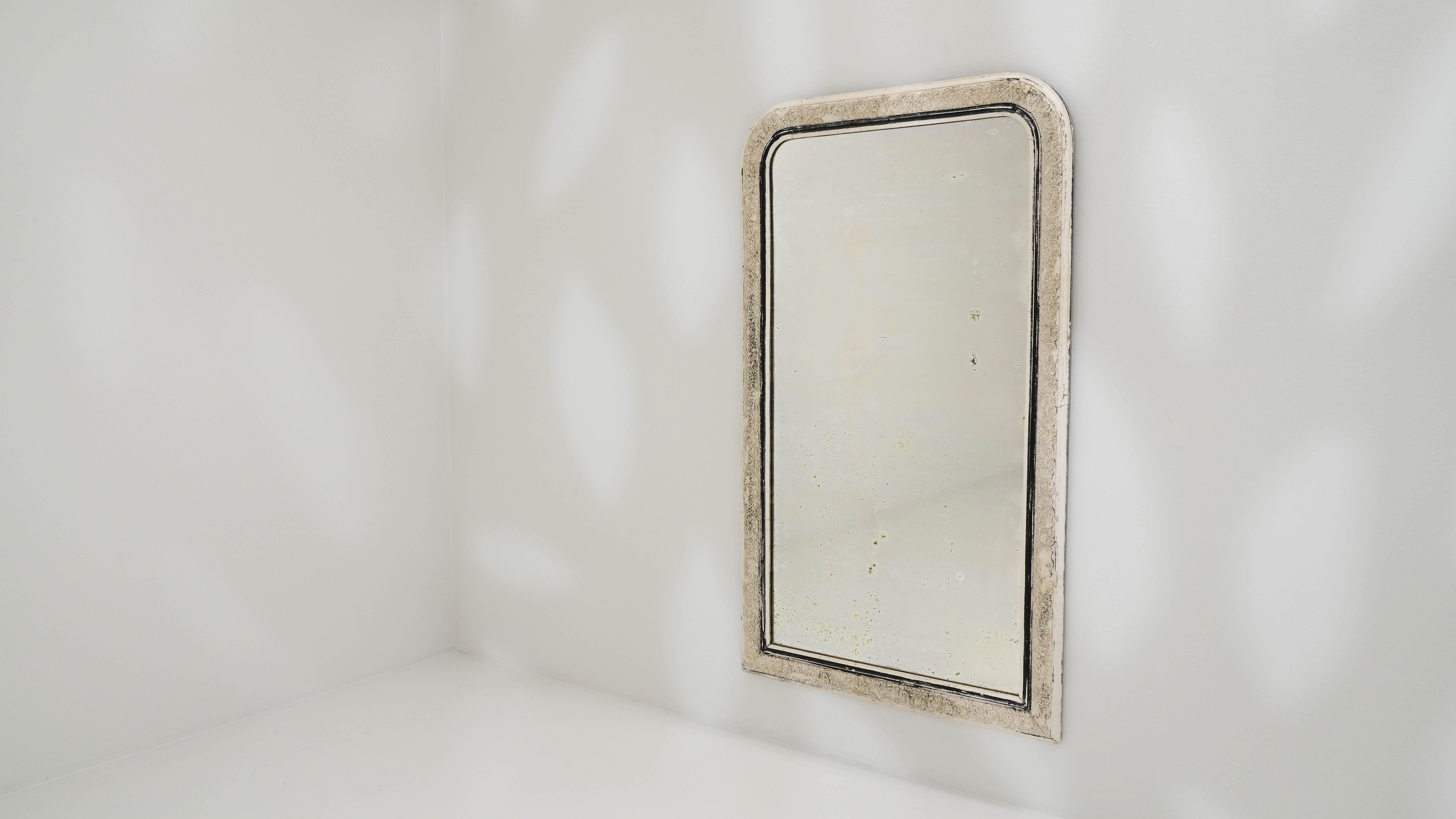 19th Century French White Patinated Wooden Mirror 5