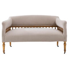 Französisches weißes gepolstertes Sofa aus dem 19. Jahrhundert