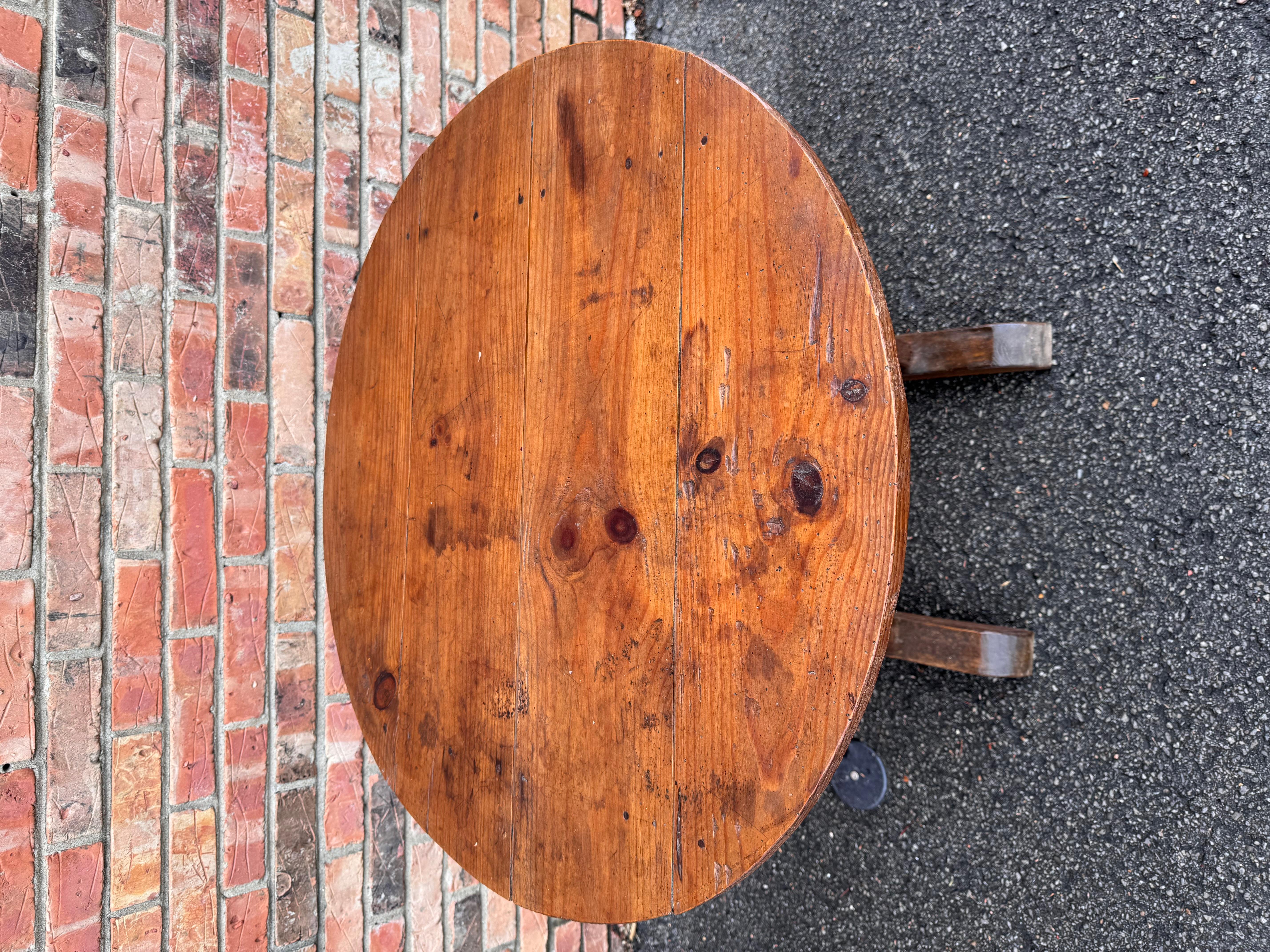 Mesa de vino francesa del siglo XIX Francés en venta