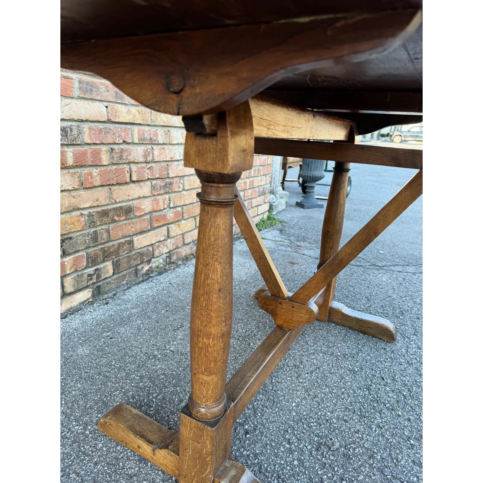 19th Century French Wine Table For Sale 1