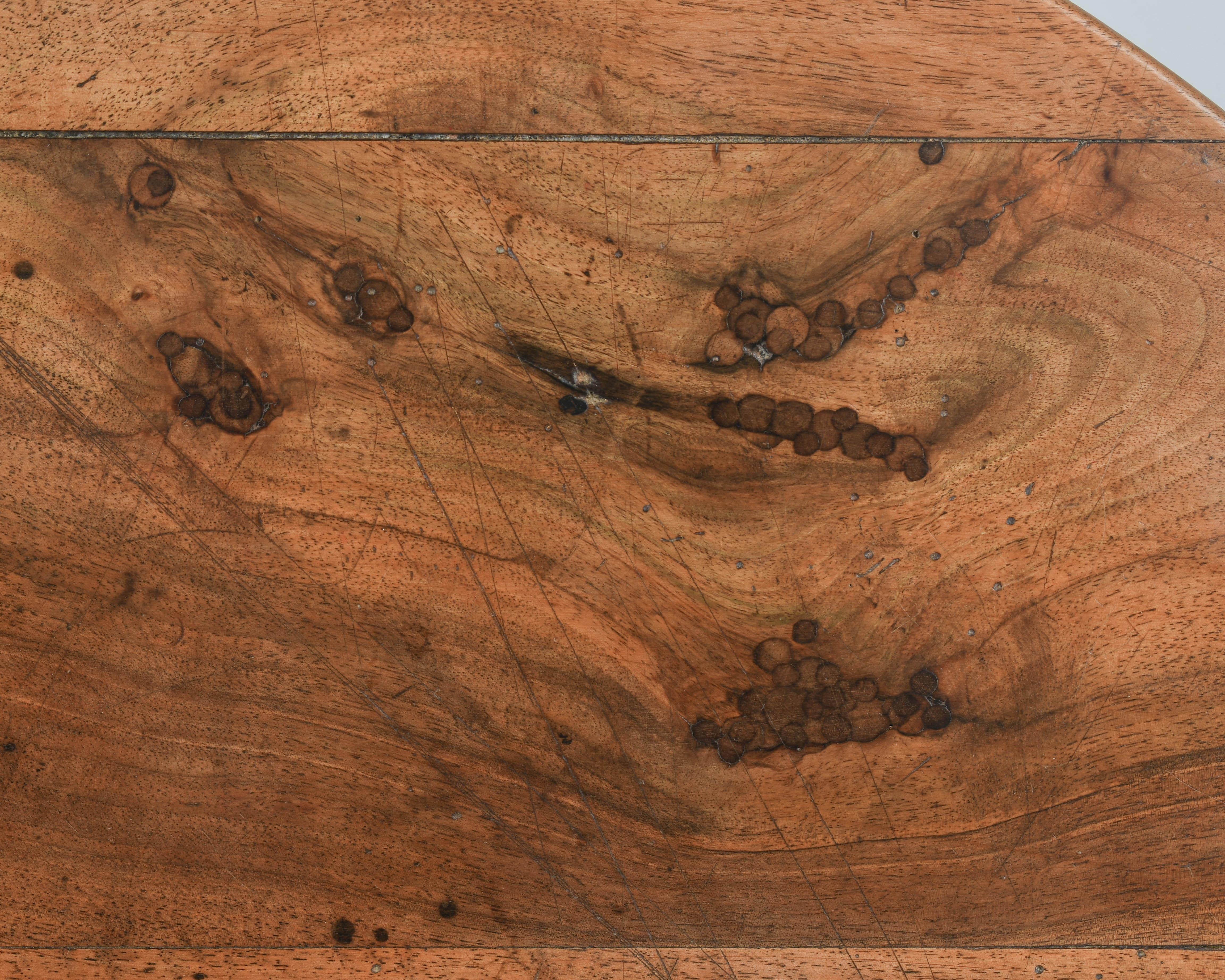 Mesa de cata de vinos francesa del siglo XIX o mesa basculante De campo en venta