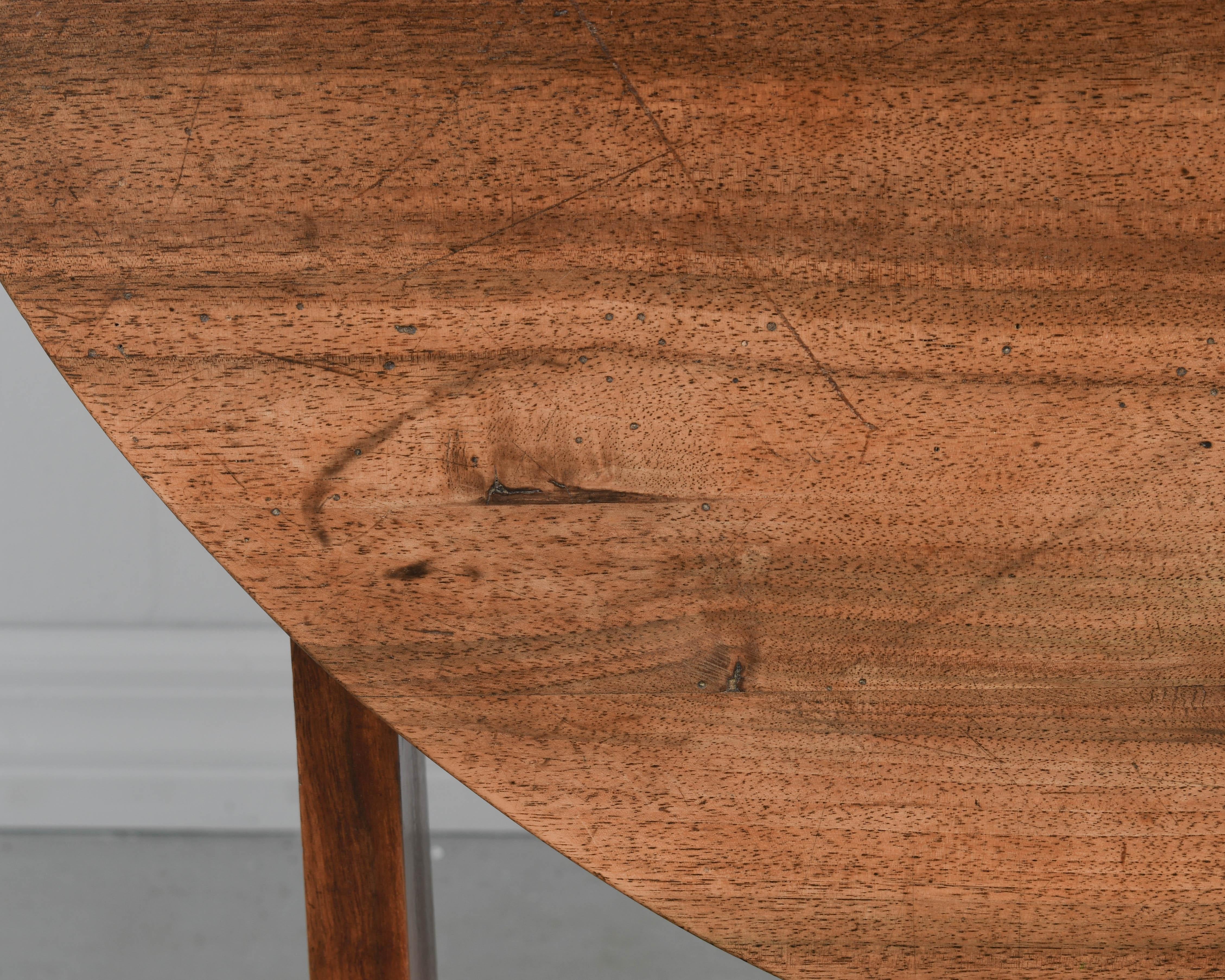 Mesa de cata de vinos francesa del siglo XIX o mesa basculante Hecho a mano en venta