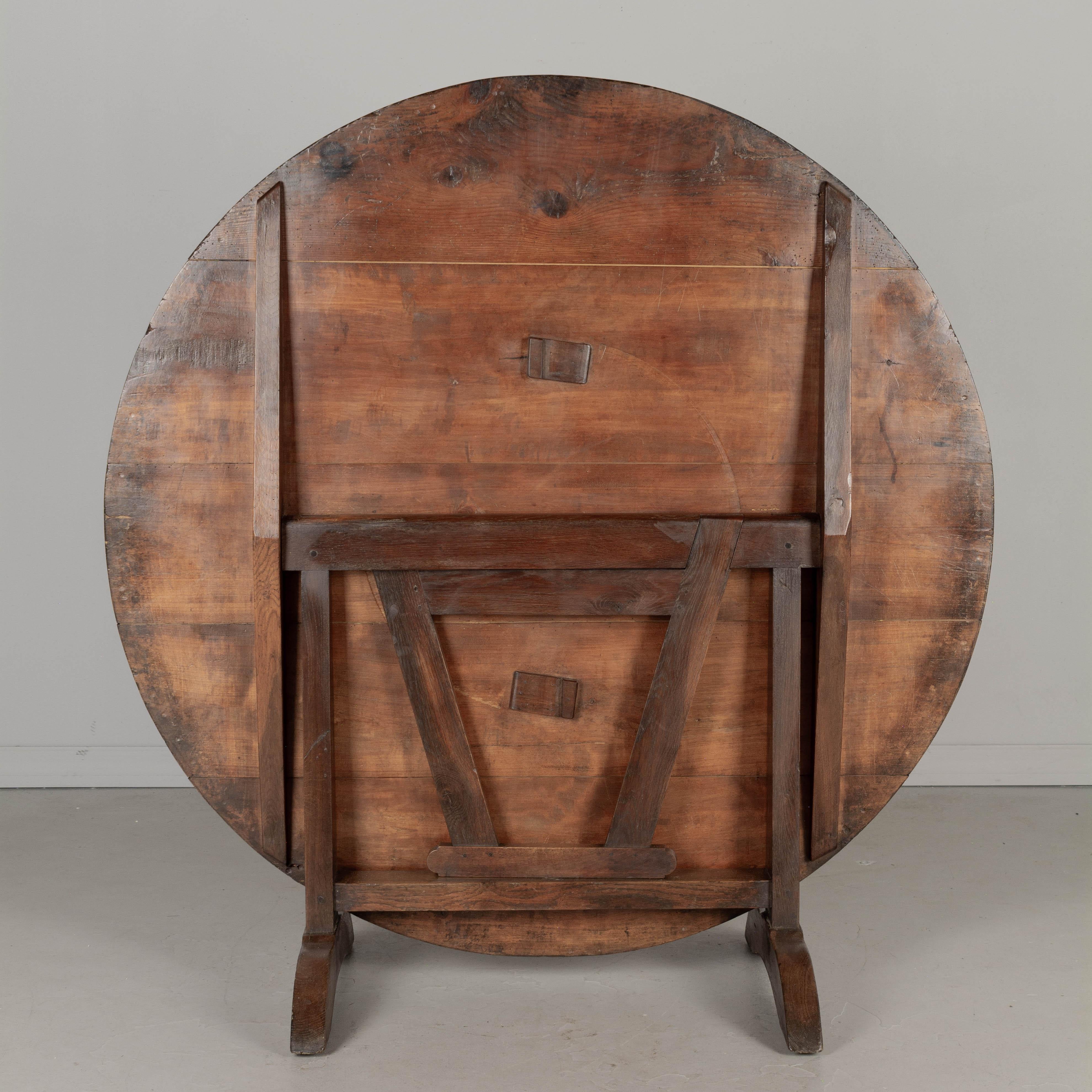 Pine 19th Century French Wine Tasting Table or Tilt-Top Table For Sale