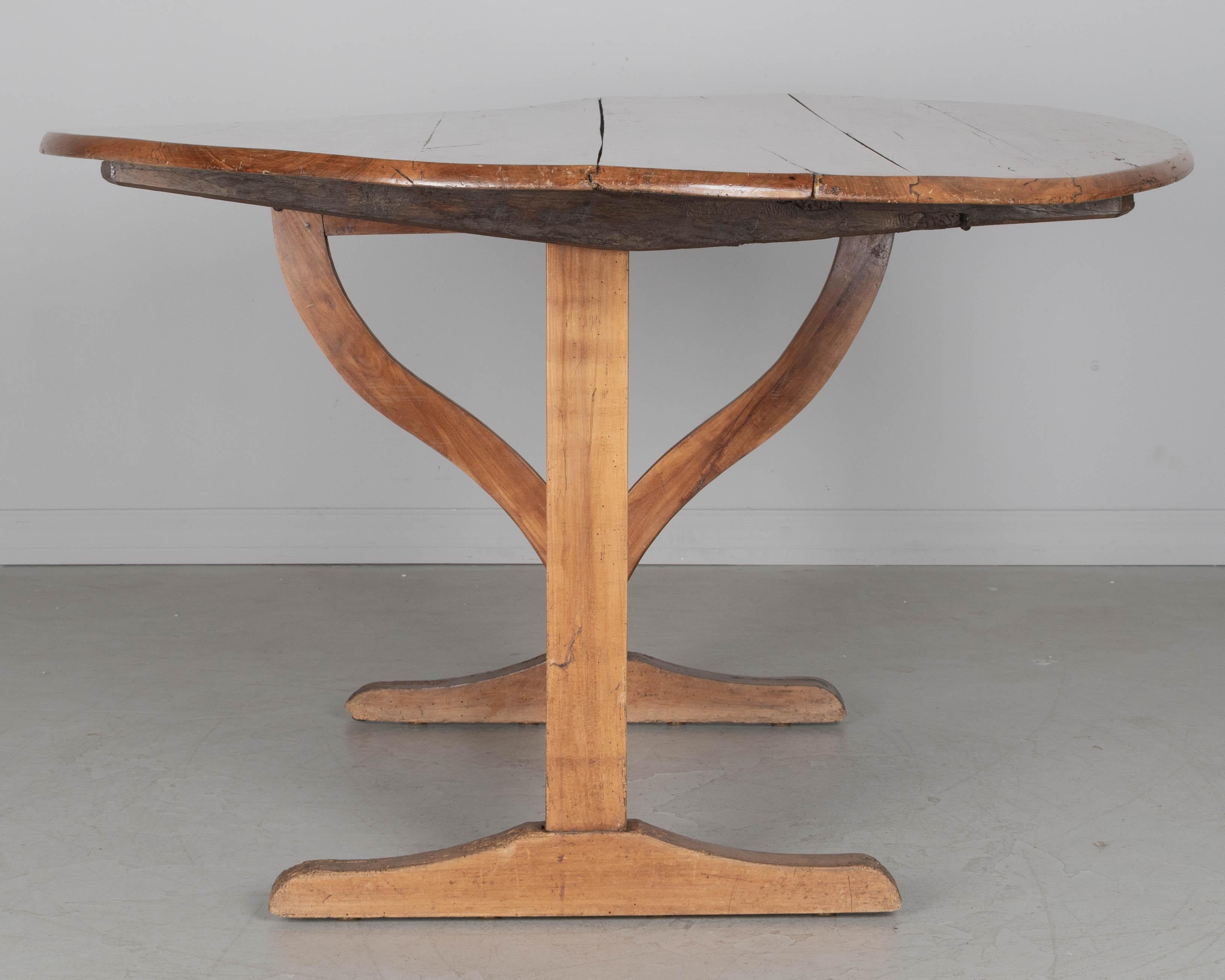 19th Century French Wine Tasting Tilt Top Table For Sale 1