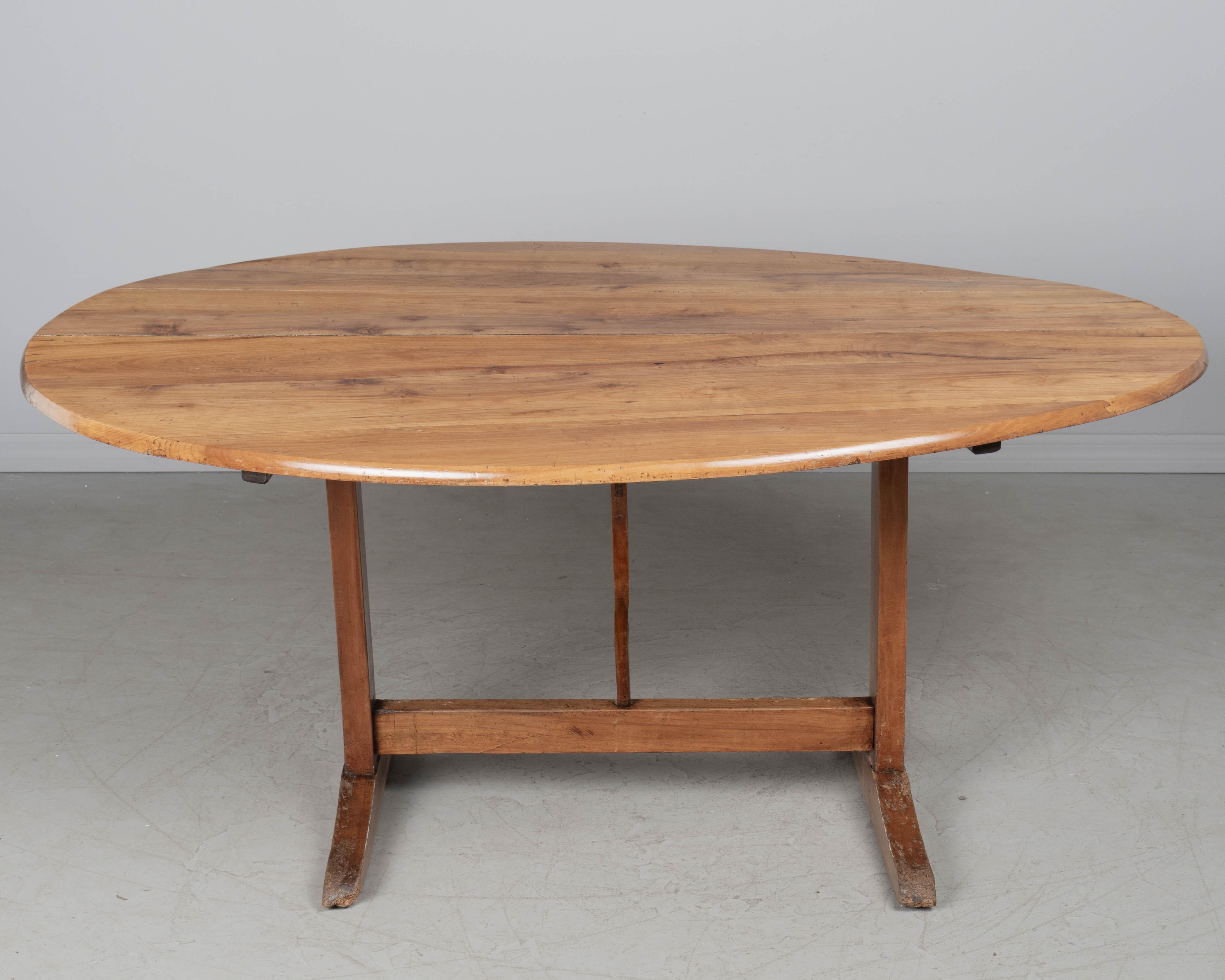 19th Century French Wine Tasting Tilt Top Table For Sale 3