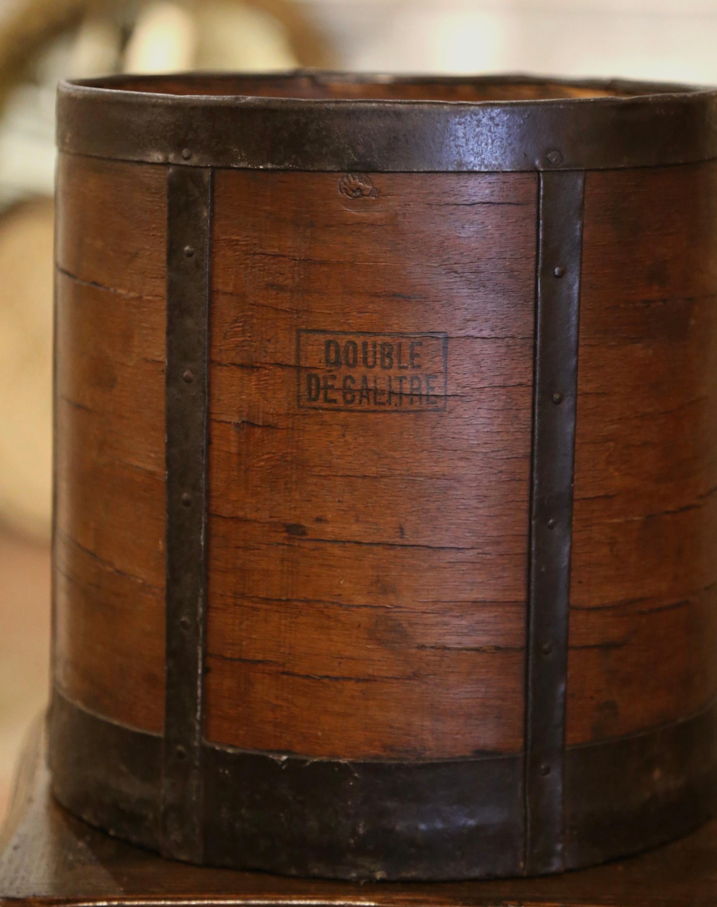 Country 19th Century French Wood and Iron Grain Measure Bucket or Waste Basket For Sale