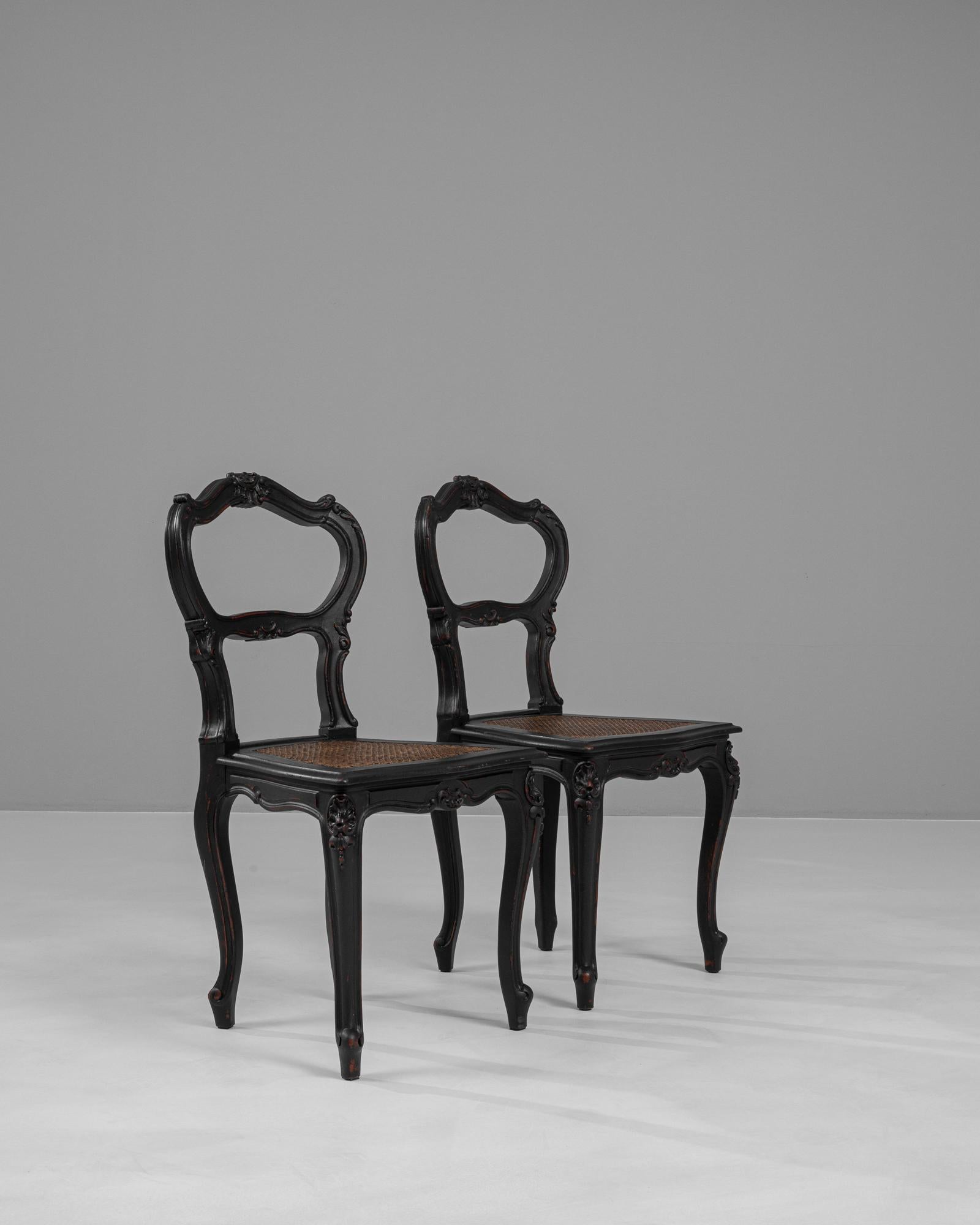 19th Century French Wood Black Patinated Chairs, a Pair For Sale 4