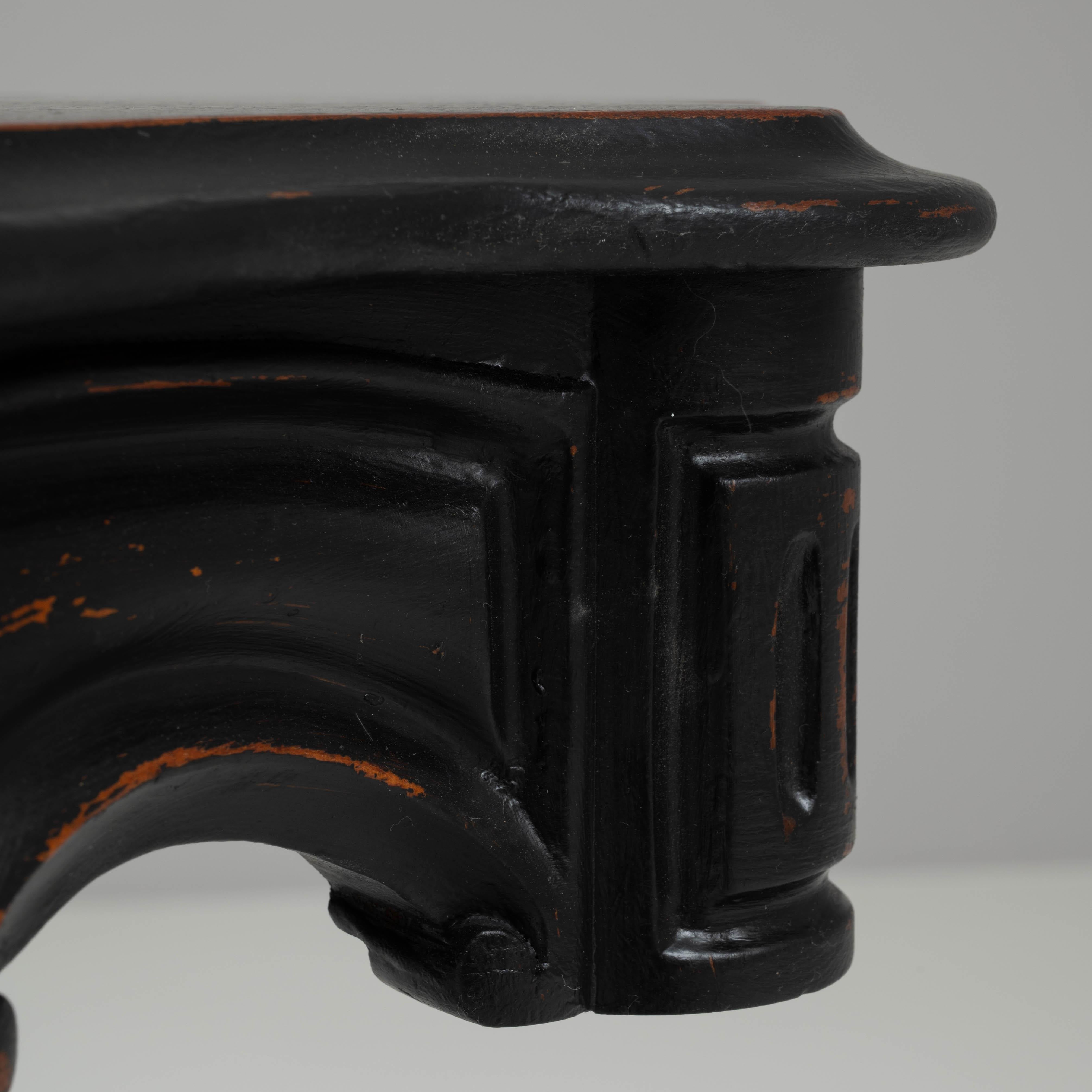 Table d'appoint en bois patiné noir du 19e siècle, France en vente 2