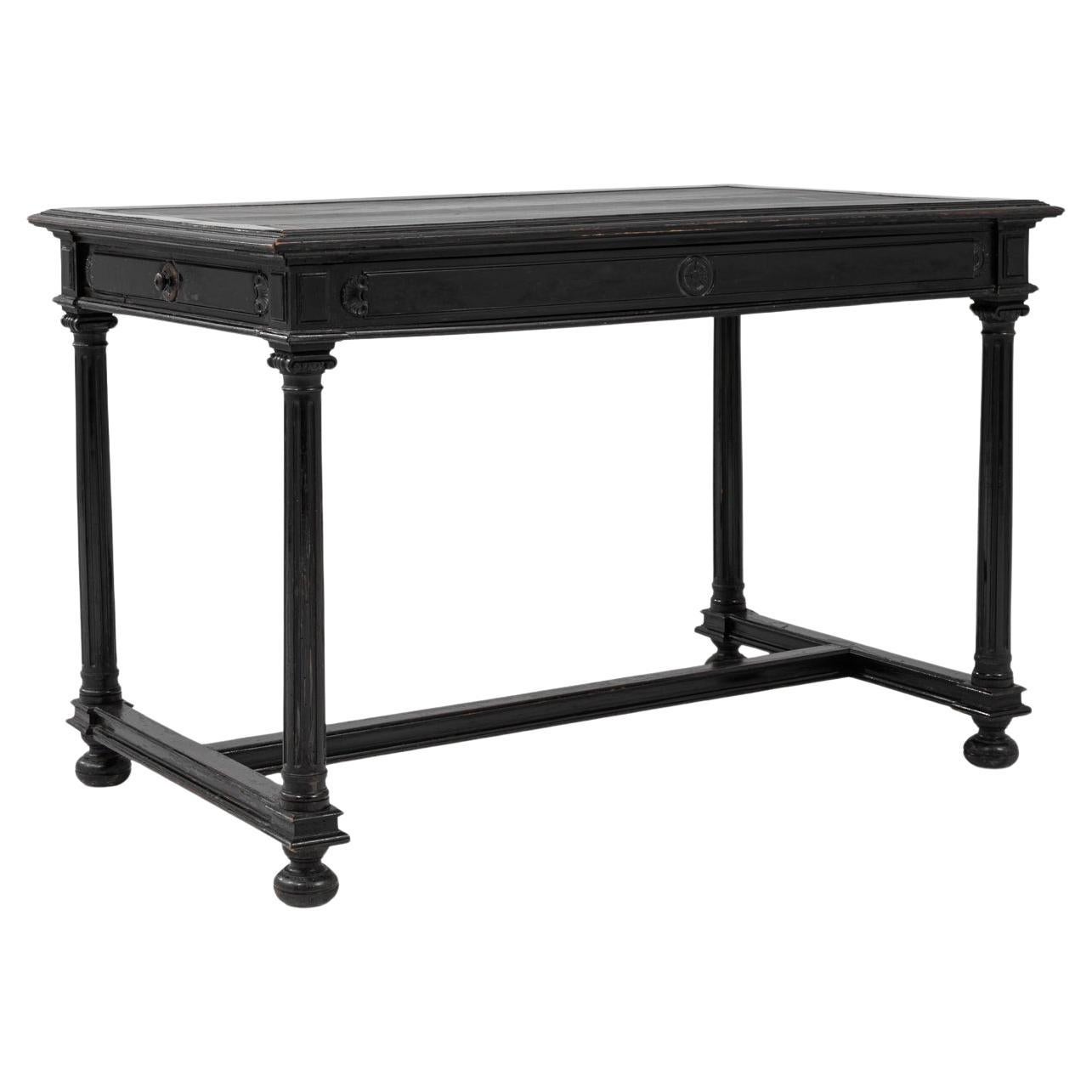 Mesa francesa del siglo XIX de madera patinada en negro