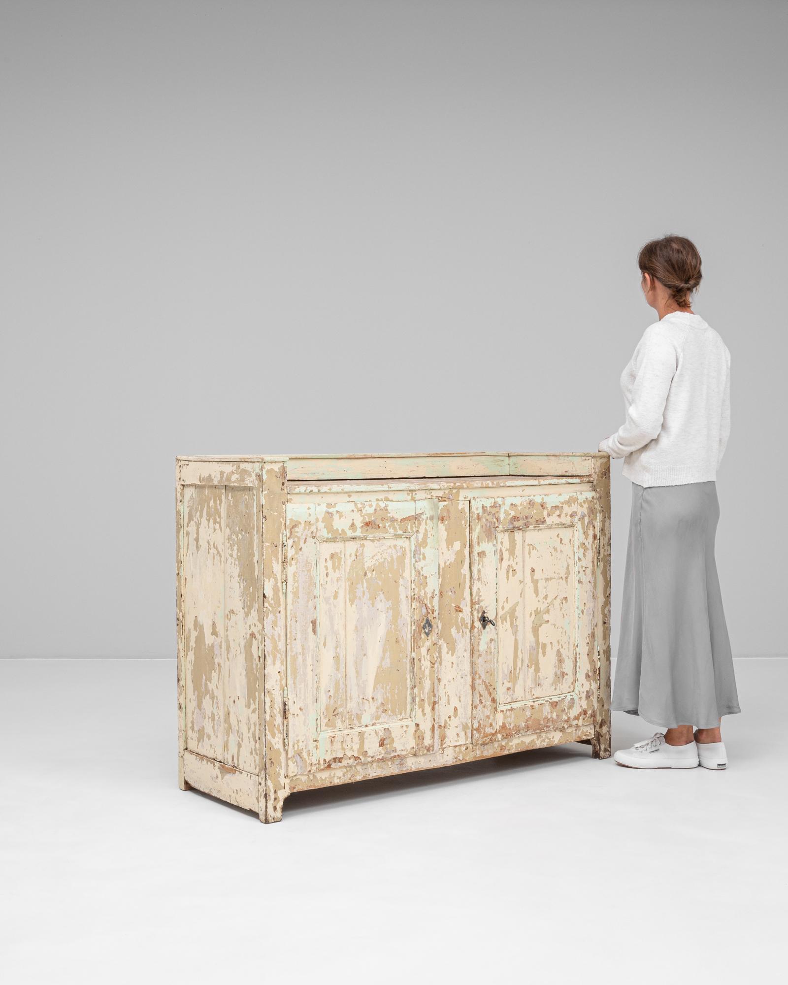 19th Century French Wood Patinated Buffet in vendita 1