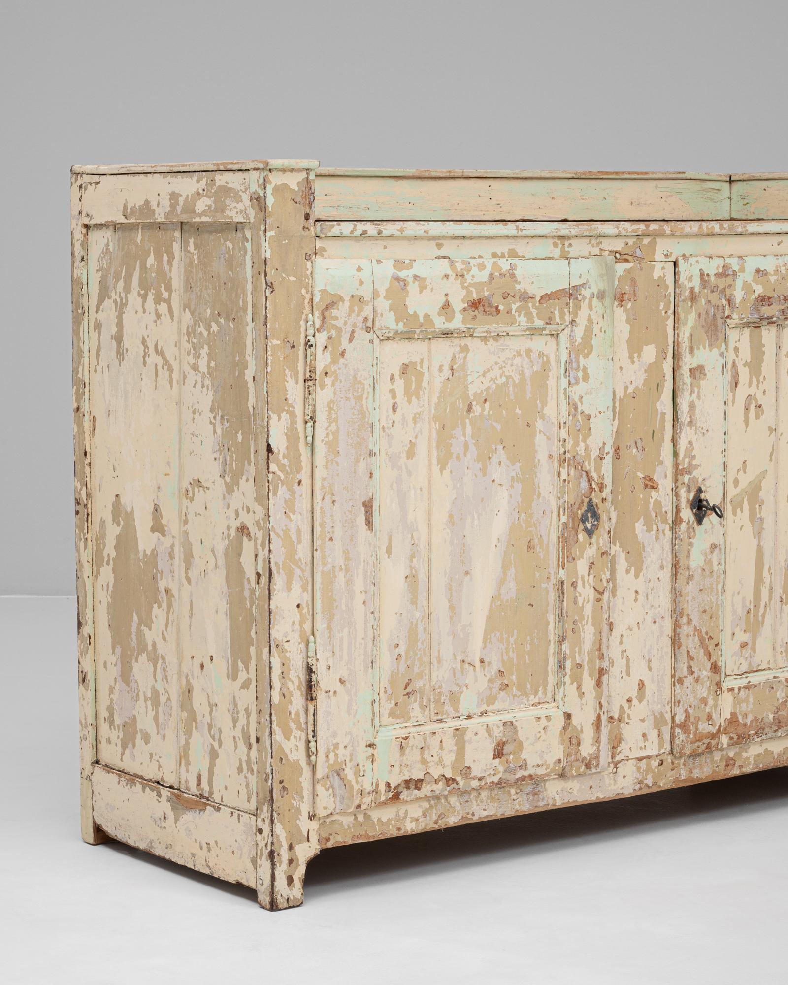 19th Century French Wood Patinated Buffet in vendita 2