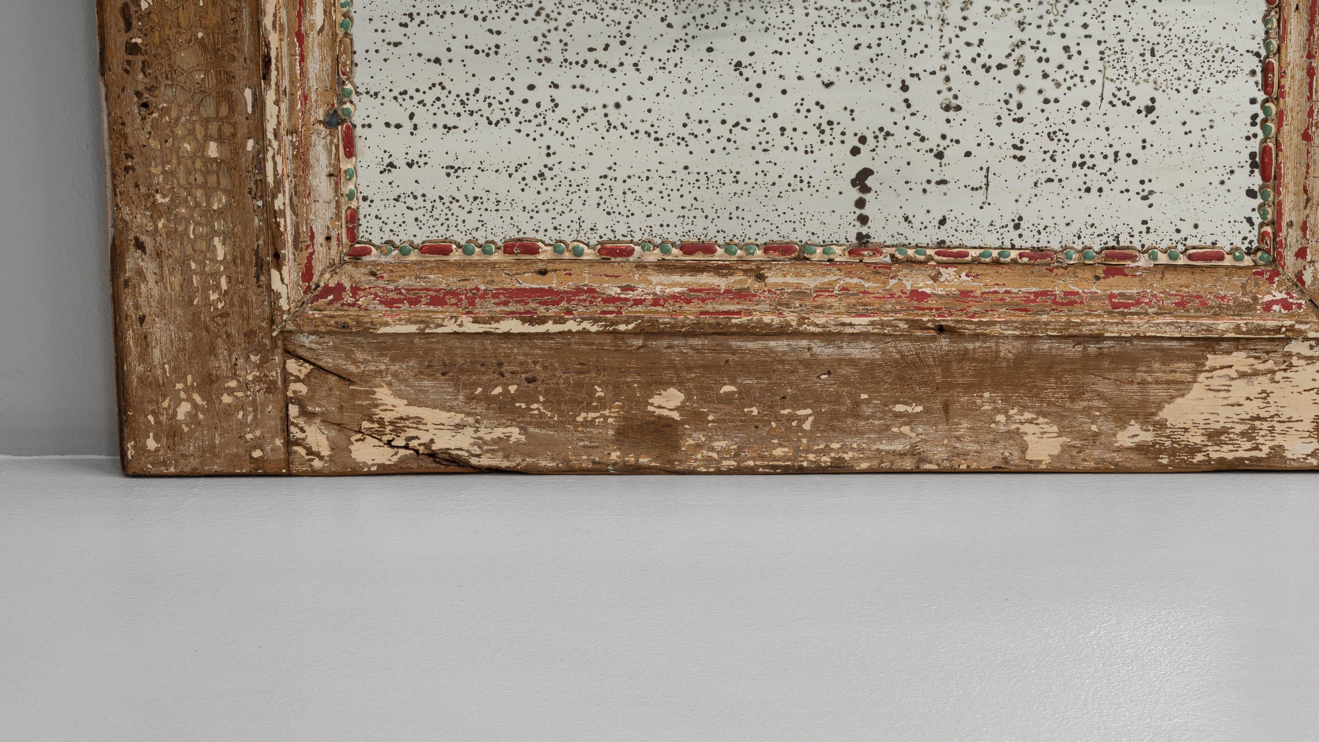 Francese Porta in legno patinato francese del XIX secolo con specchio in vendita